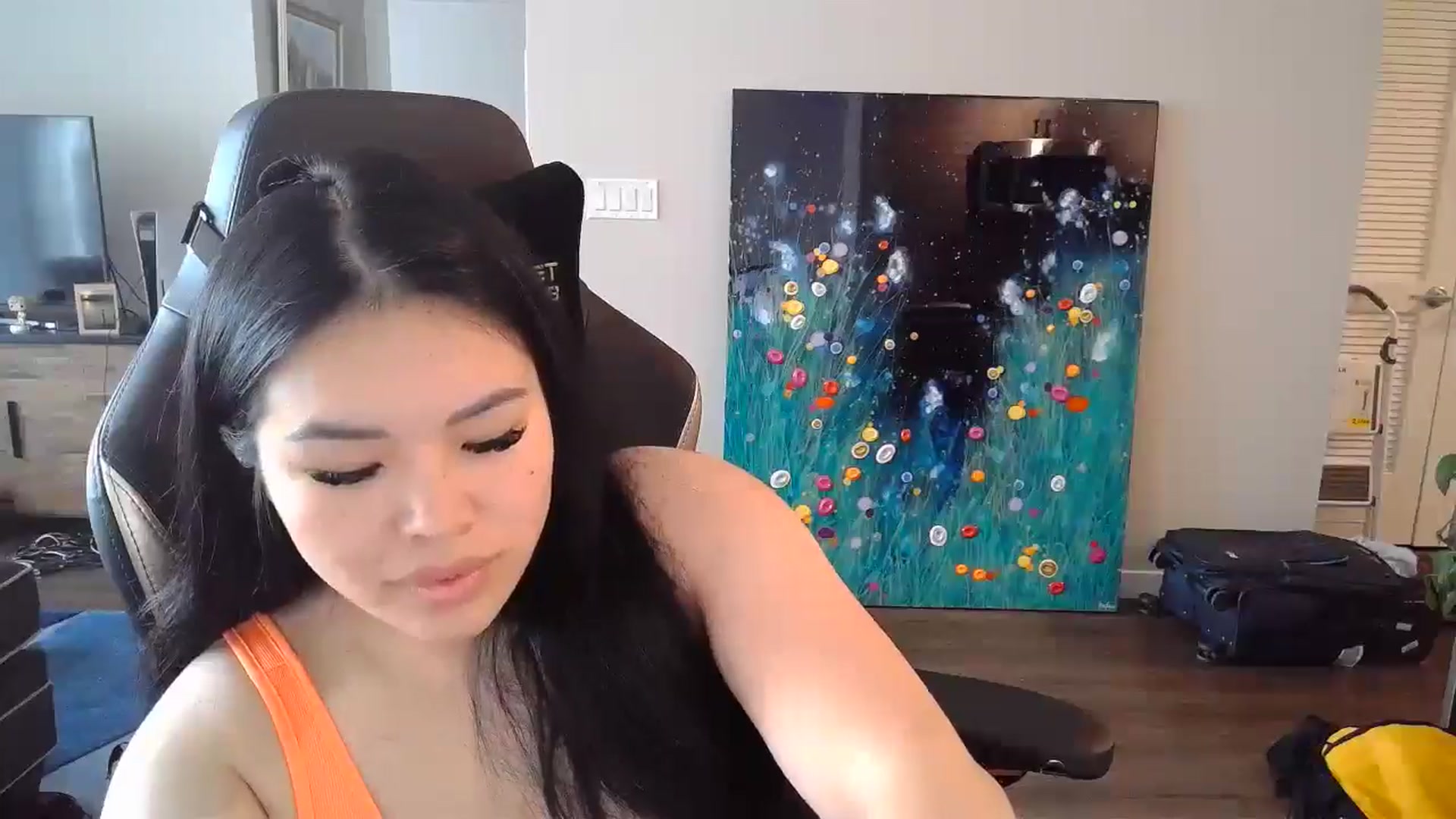 Gallery image thumbnail from DumplingHyuga's myfreecams stream on, 10/02/2024, 15:07 image 15 of 20