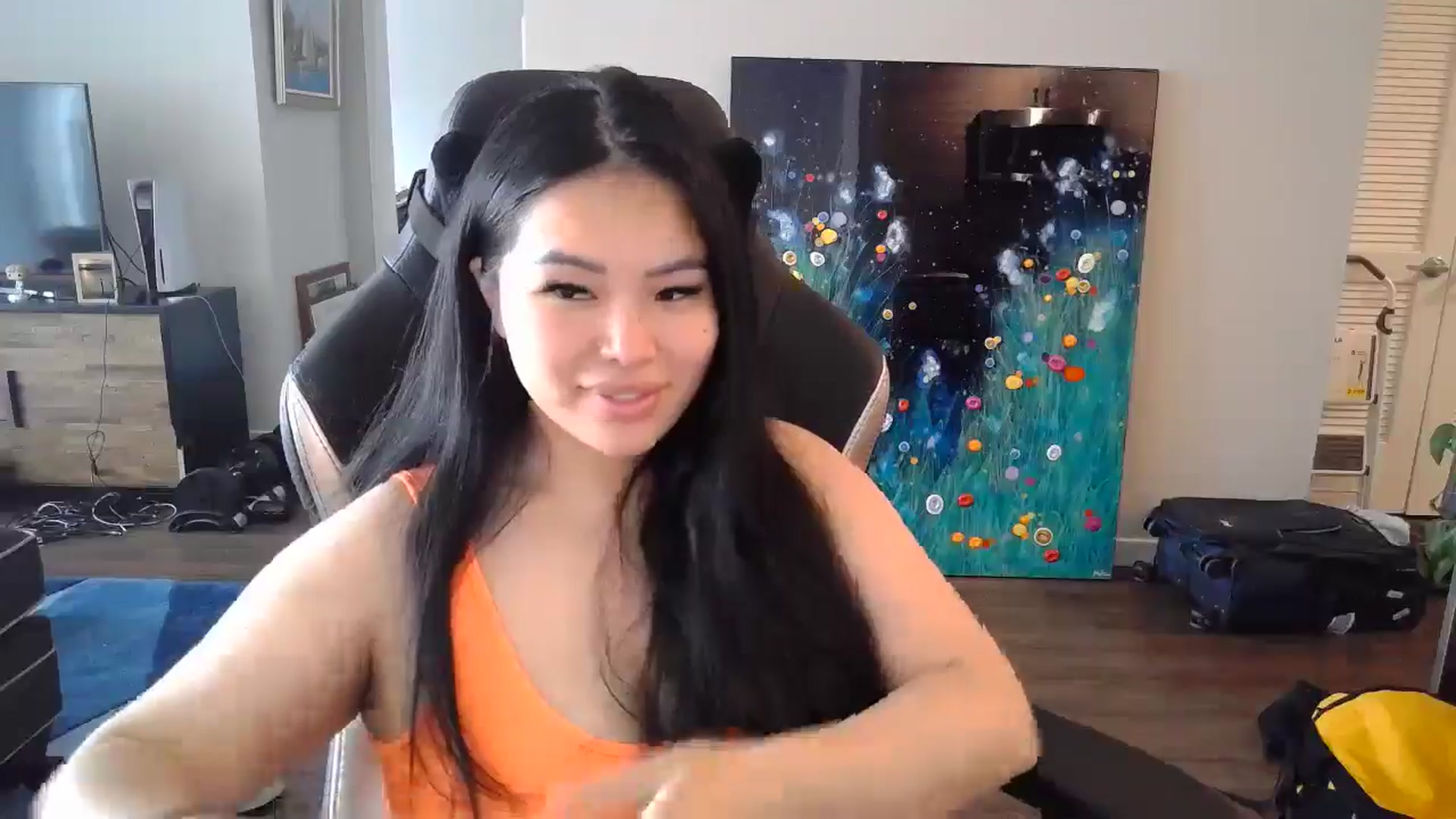 Gallery image thumbnail from DumplingHyuga's myfreecams stream on, 10/02/2024, 15:07 image 12 of 20