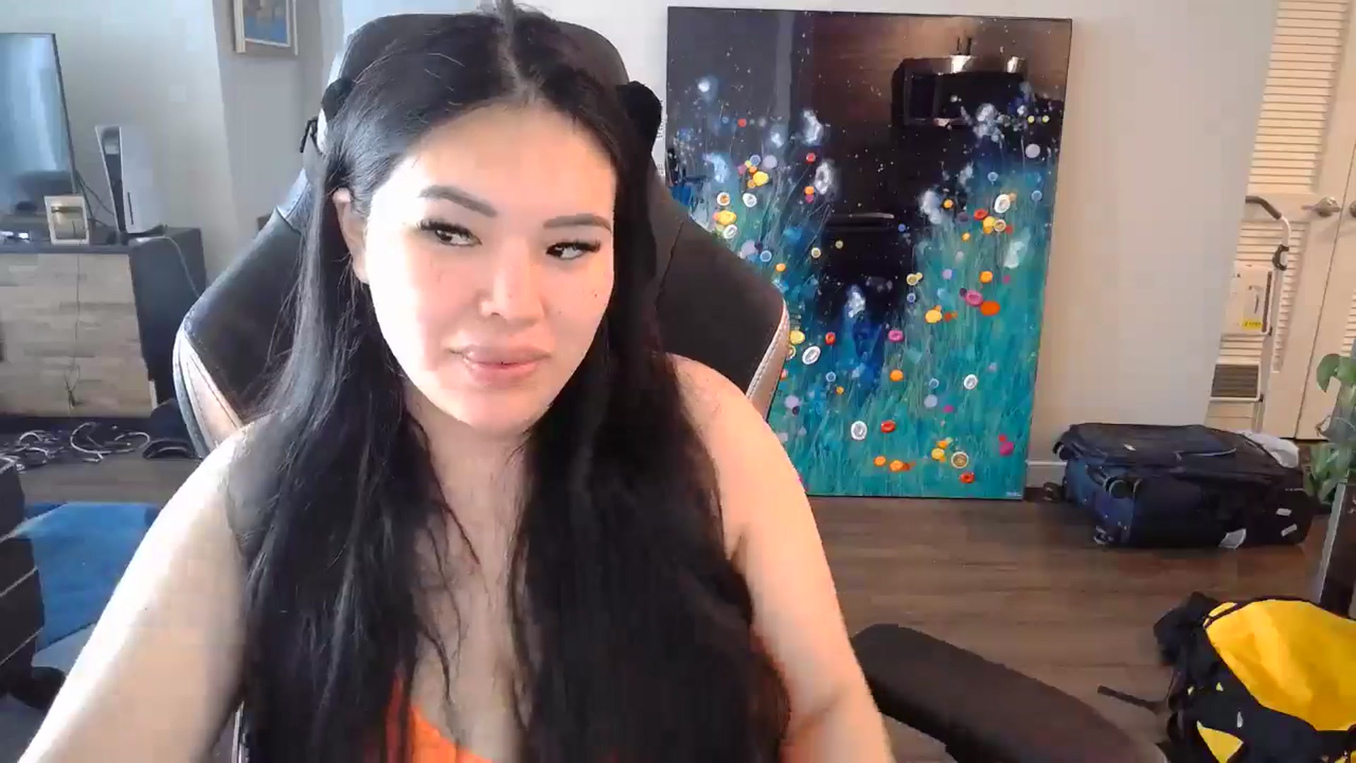 Gallery image thumbnail from DumplingHyuga's myfreecams stream on, 10/02/2024, 15:07 image 6 of 20