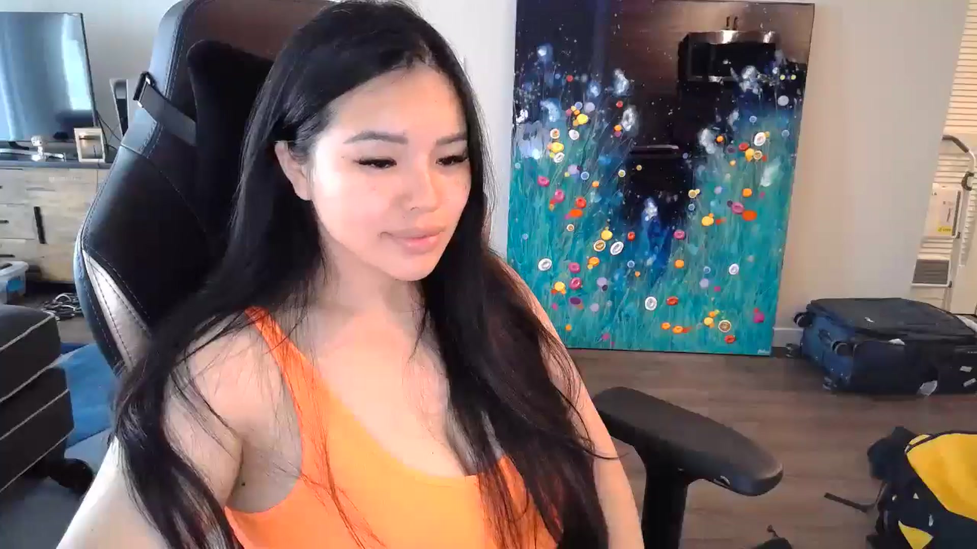 Gallery image thumbnail from DumplingHyuga's myfreecams stream on, 10/02/2024, 16:17 image 13 of 20