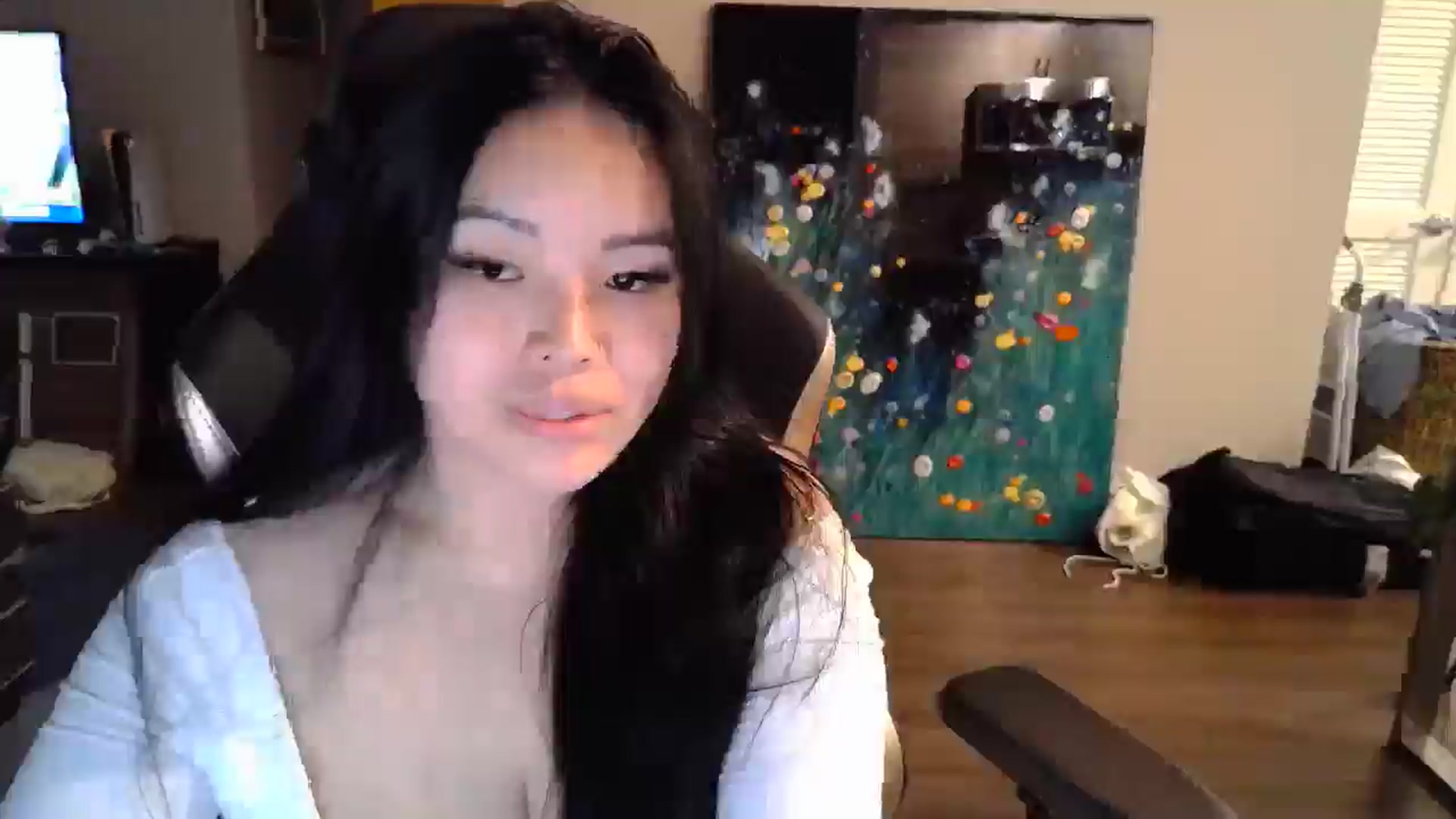 Gallery image thumbnail from DumplingHyuga's myfreecams stream on, 11/27/2024, 02:47 image 12 of 20