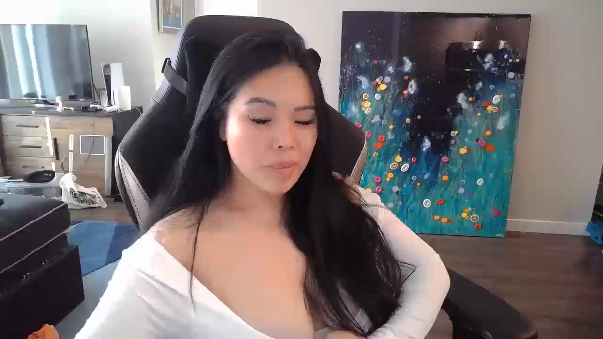 Gallery image thumbnail from DumplingHyuga's myfreecams stream on, 12/02/2024, 21:21 image 13 of 20