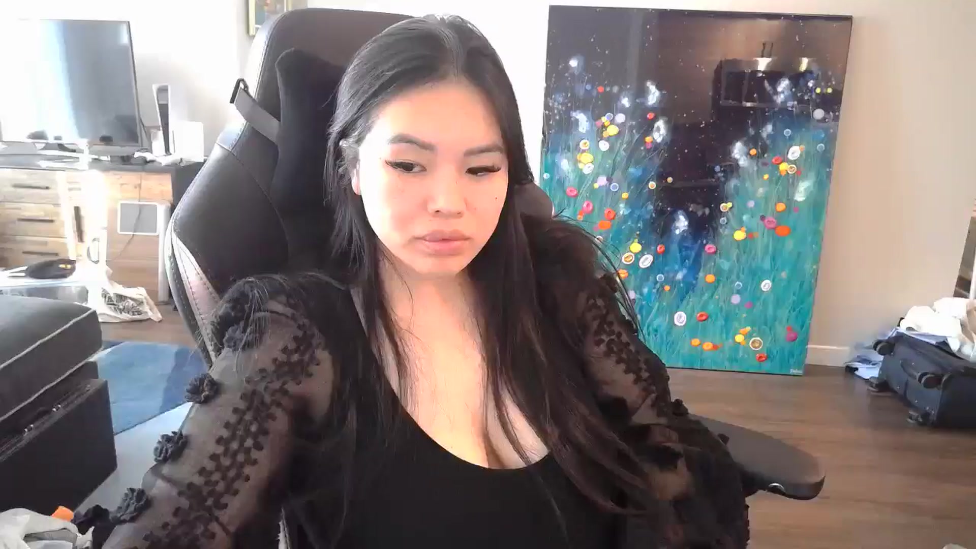 Gallery image thumbnail from DumplingHyuga's myfreecams stream on, 12/03/2024, 18:35 image 18 of 20