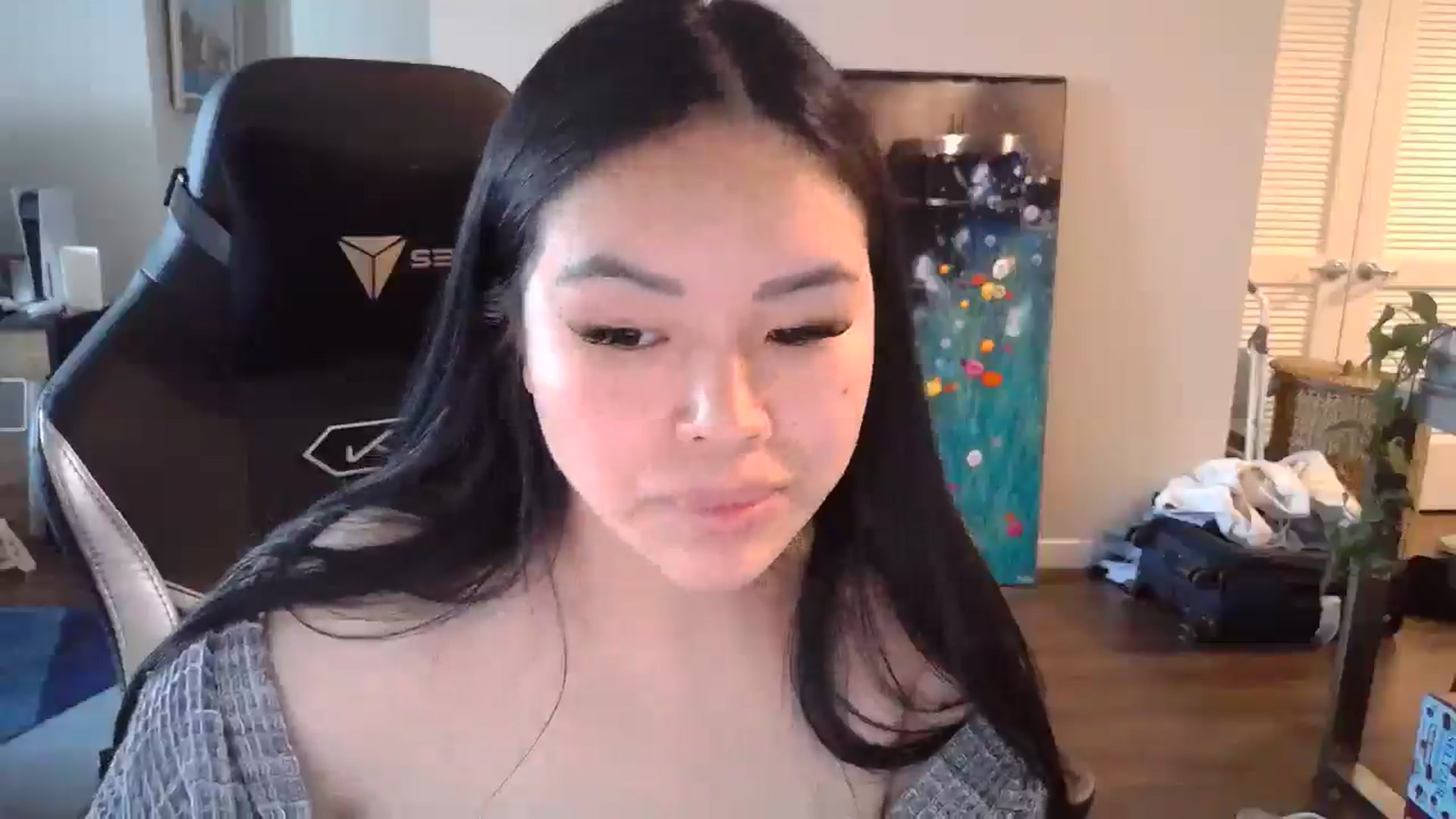 Gallery image thumbnail from DumplingHyuga's myfreecams stream on, 12/03/2024, 19:55 image 2 of 20