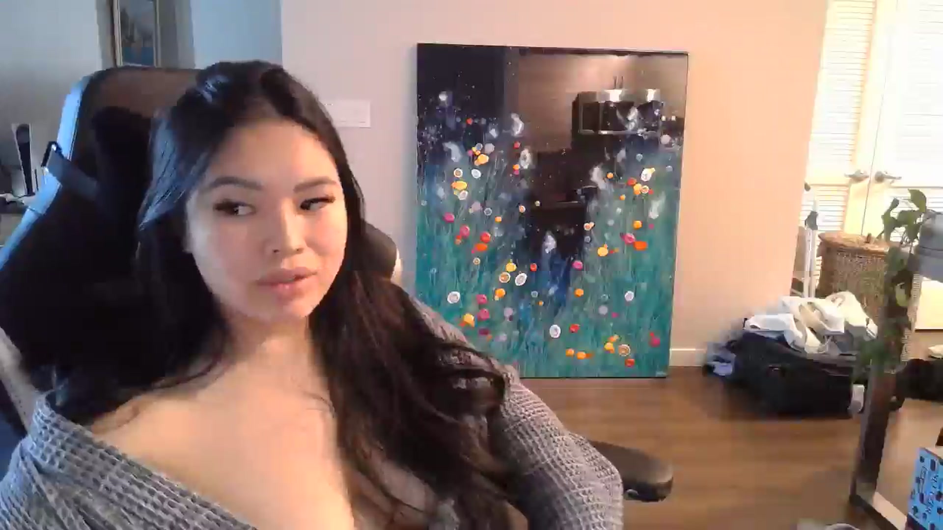 Gallery image thumbnail from DumplingHyuga's myfreecams stream on, 12/03/2024, 19:55 image 18 of 20