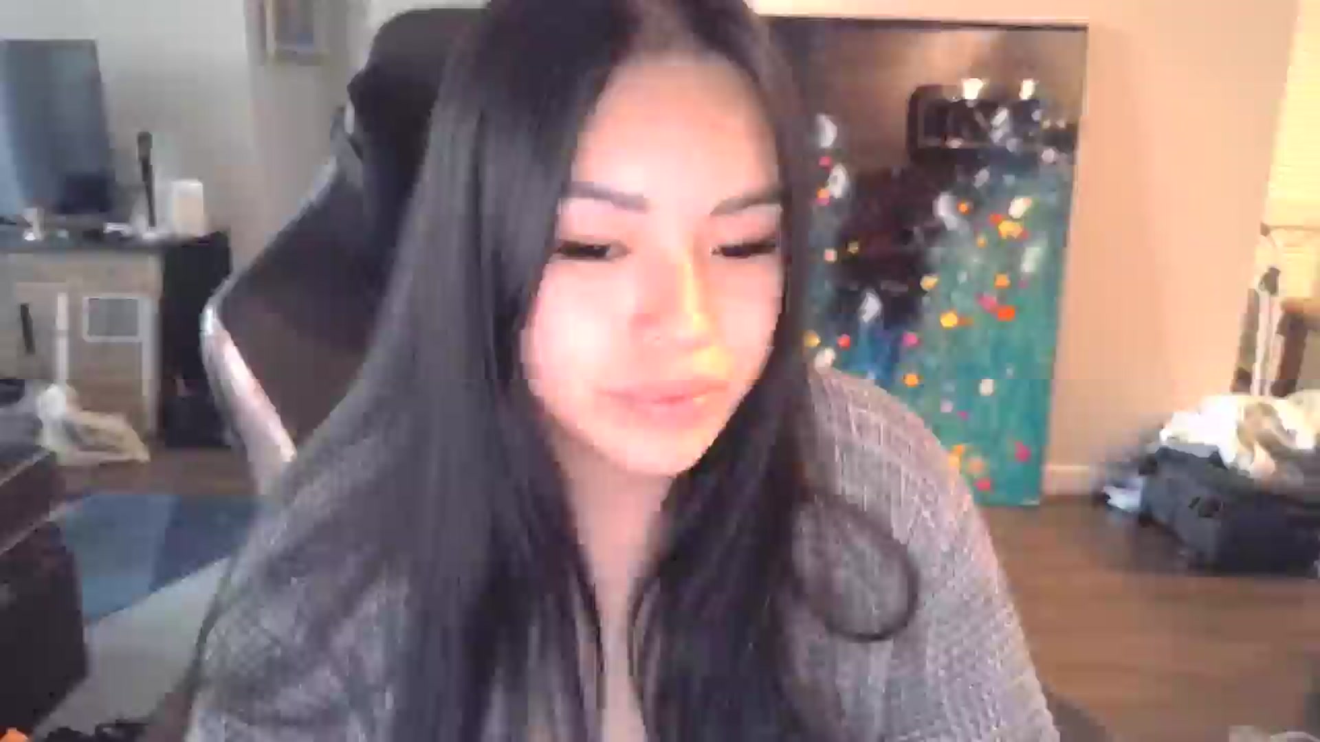 Gallery image thumbnail from DumplingHyuga's myfreecams stream on, 12/03/2024, 20:50 image 14 of 20