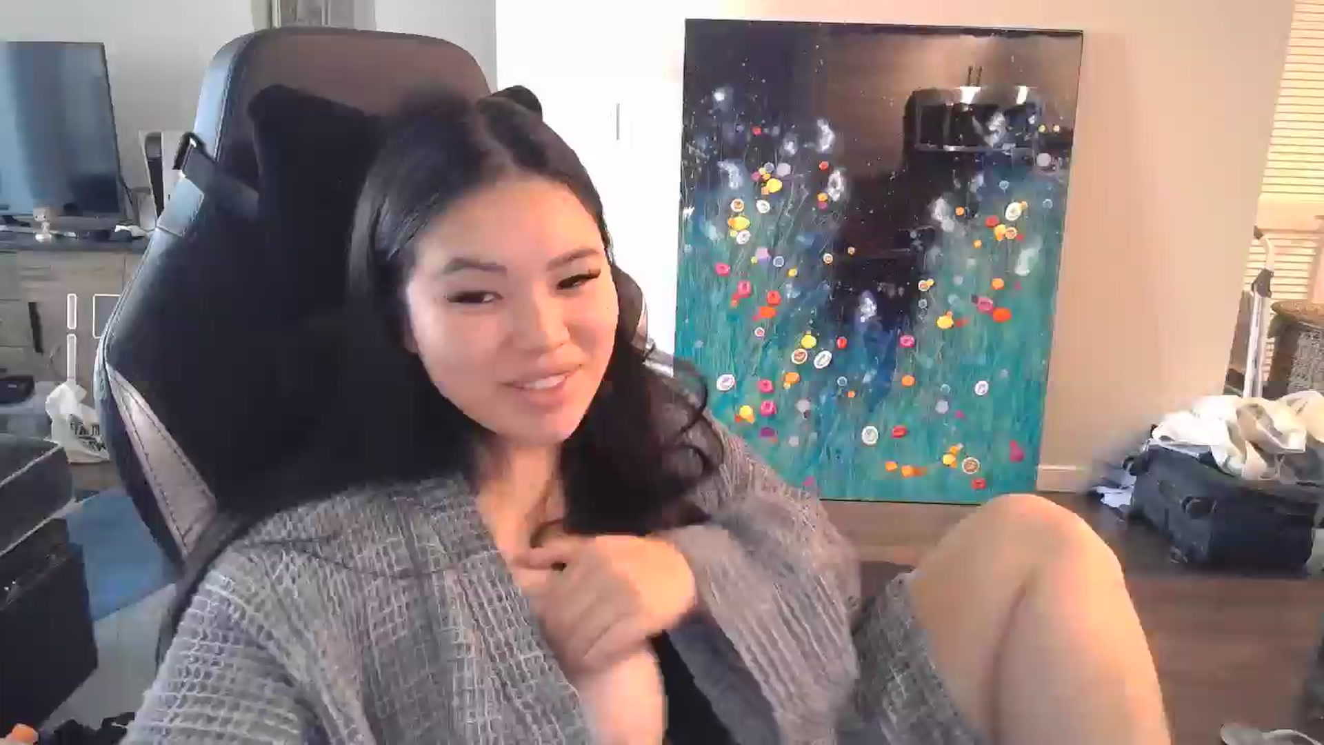 Gallery image thumbnail from DumplingHyuga's myfreecams stream on, 12/03/2024, 20:50 image 6 of 20