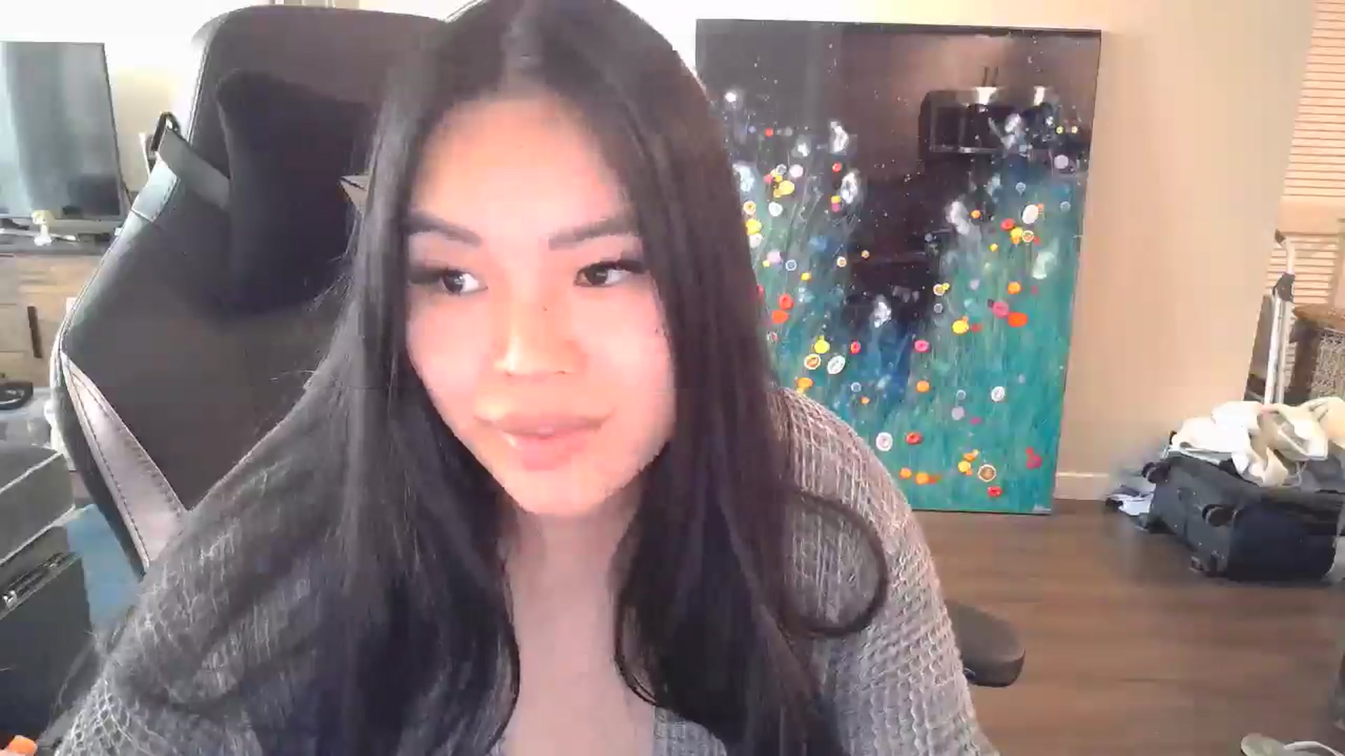 Gallery image thumbnail from DumplingHyuga's myfreecams stream on, 12/03/2024, 20:50 image 10 of 20