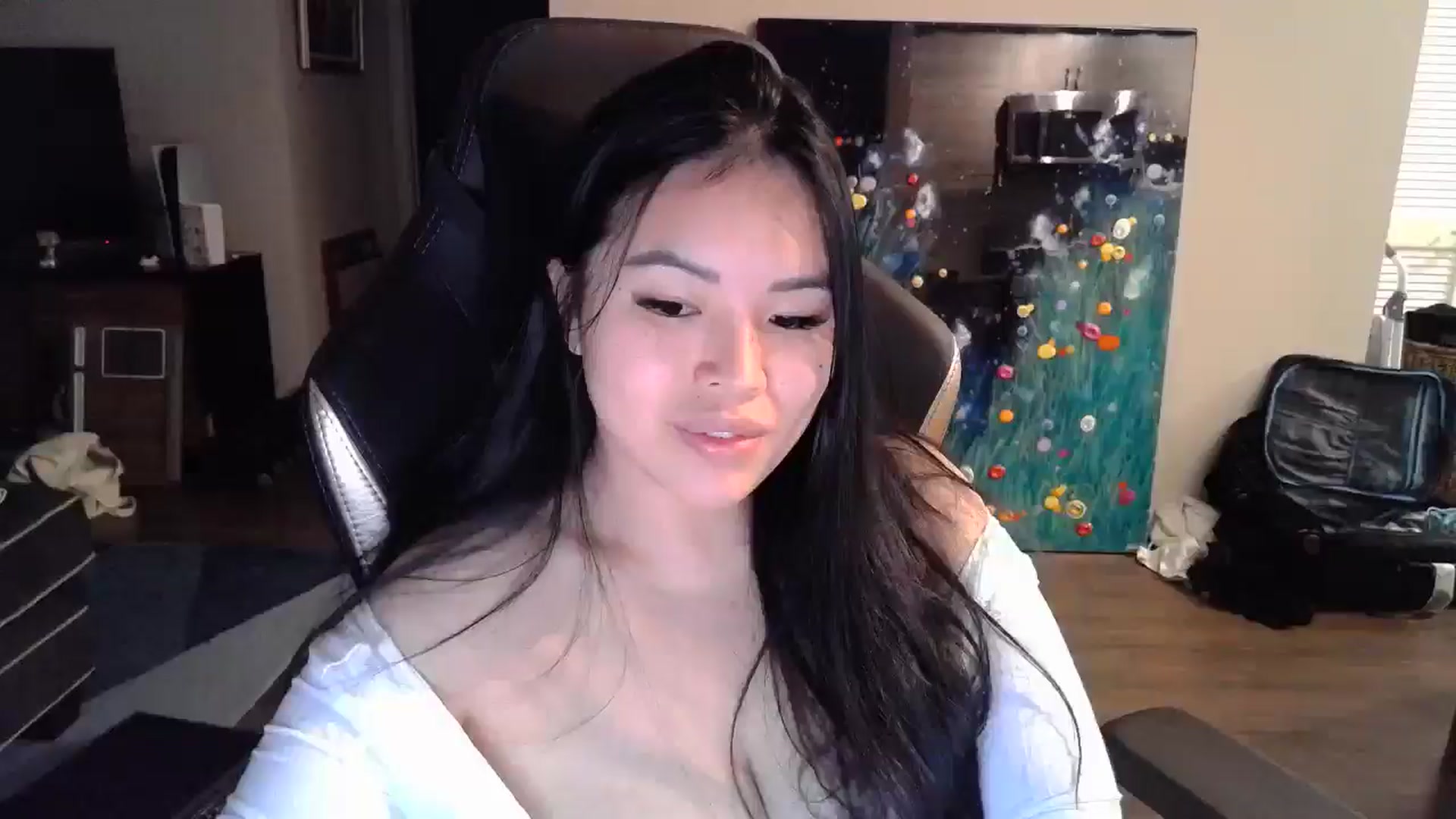 Gallery image thumbnail from DumplingHyuga's myfreecams stream on, 12/09/2024, 21:44 image 4 of 20