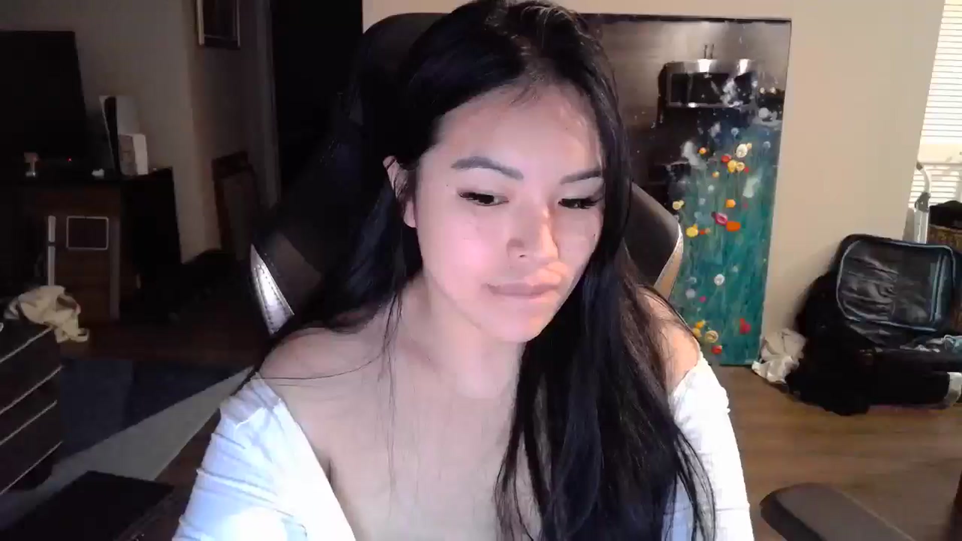 Gallery image thumbnail from DumplingHyuga's myfreecams stream on, 12/09/2024, 21:44 image 13 of 20