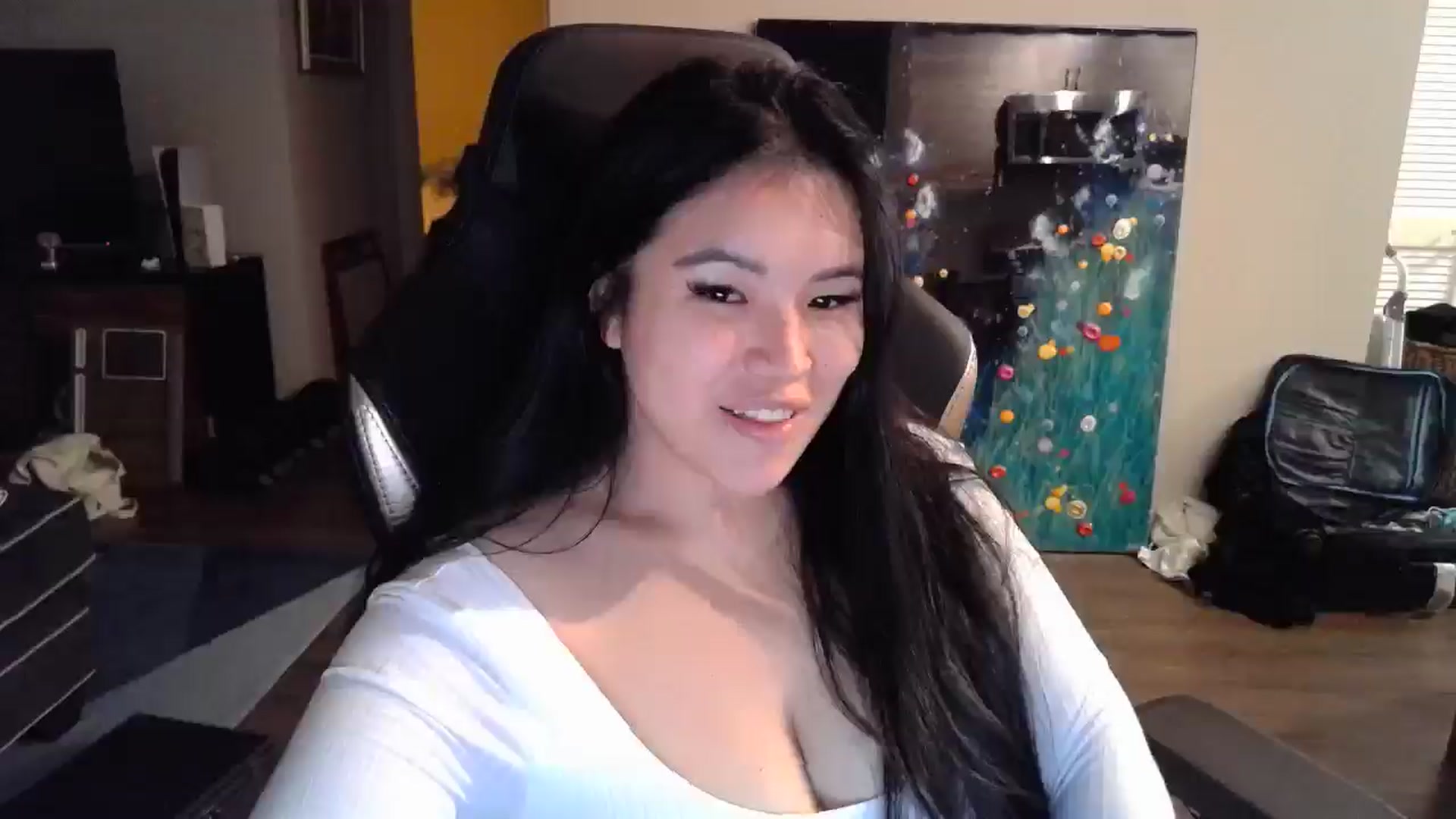 Gallery image thumbnail from DumplingHyuga's myfreecams stream on, 12/09/2024, 22:47 image 6 of 20