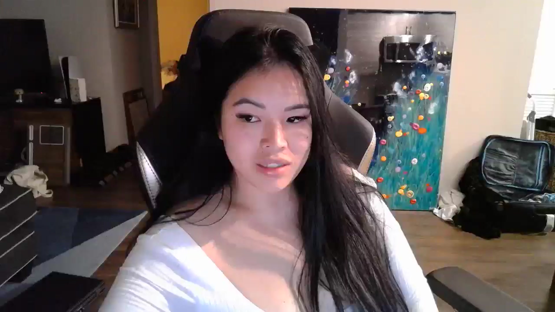Gallery image thumbnail from DumplingHyuga's myfreecams stream on, 12/09/2024, 22:47 image 9 of 20