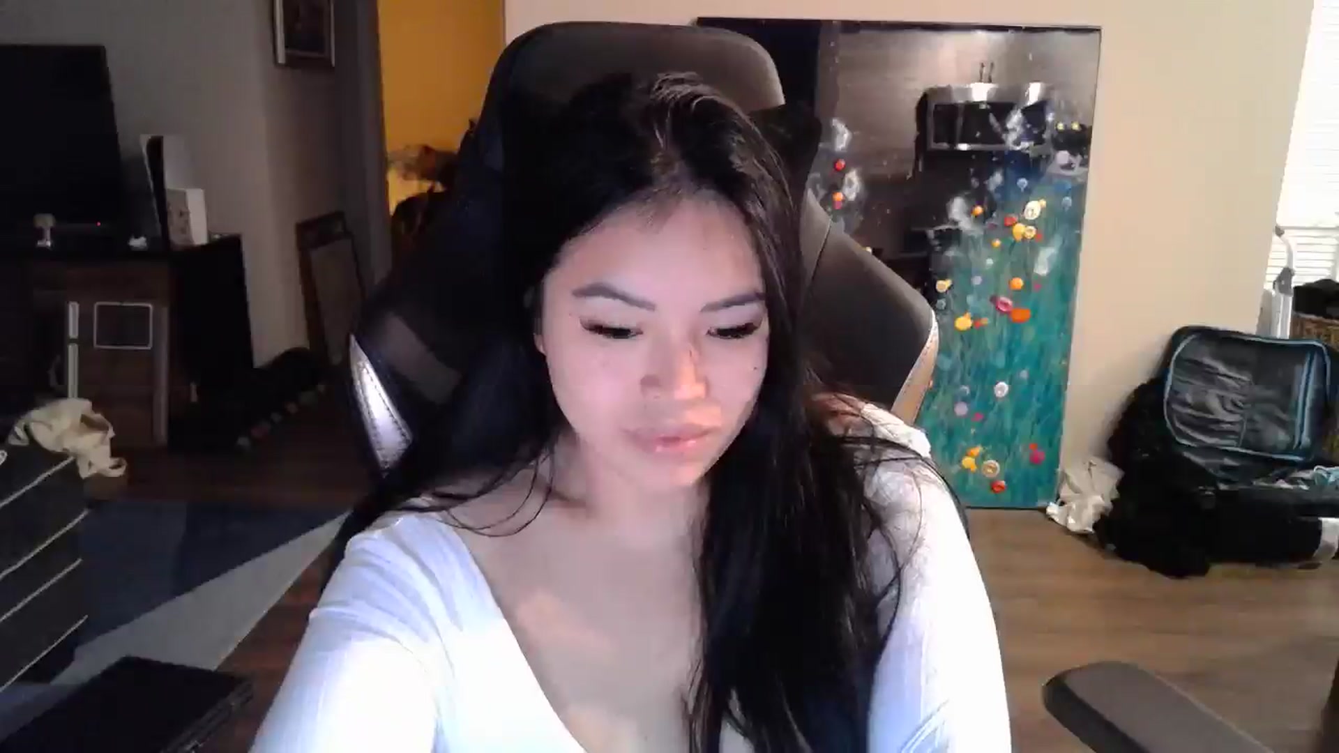 Gallery image thumbnail from DumplingHyuga's myfreecams stream on, 12/09/2024, 22:47 image 8 of 20