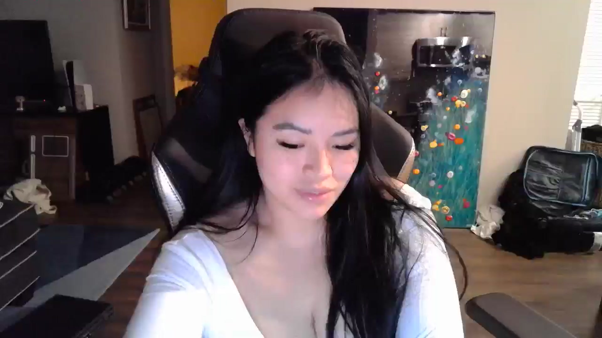 Gallery image thumbnail from DumplingHyuga's myfreecams stream on, 12/09/2024, 22:47 image 18 of 20