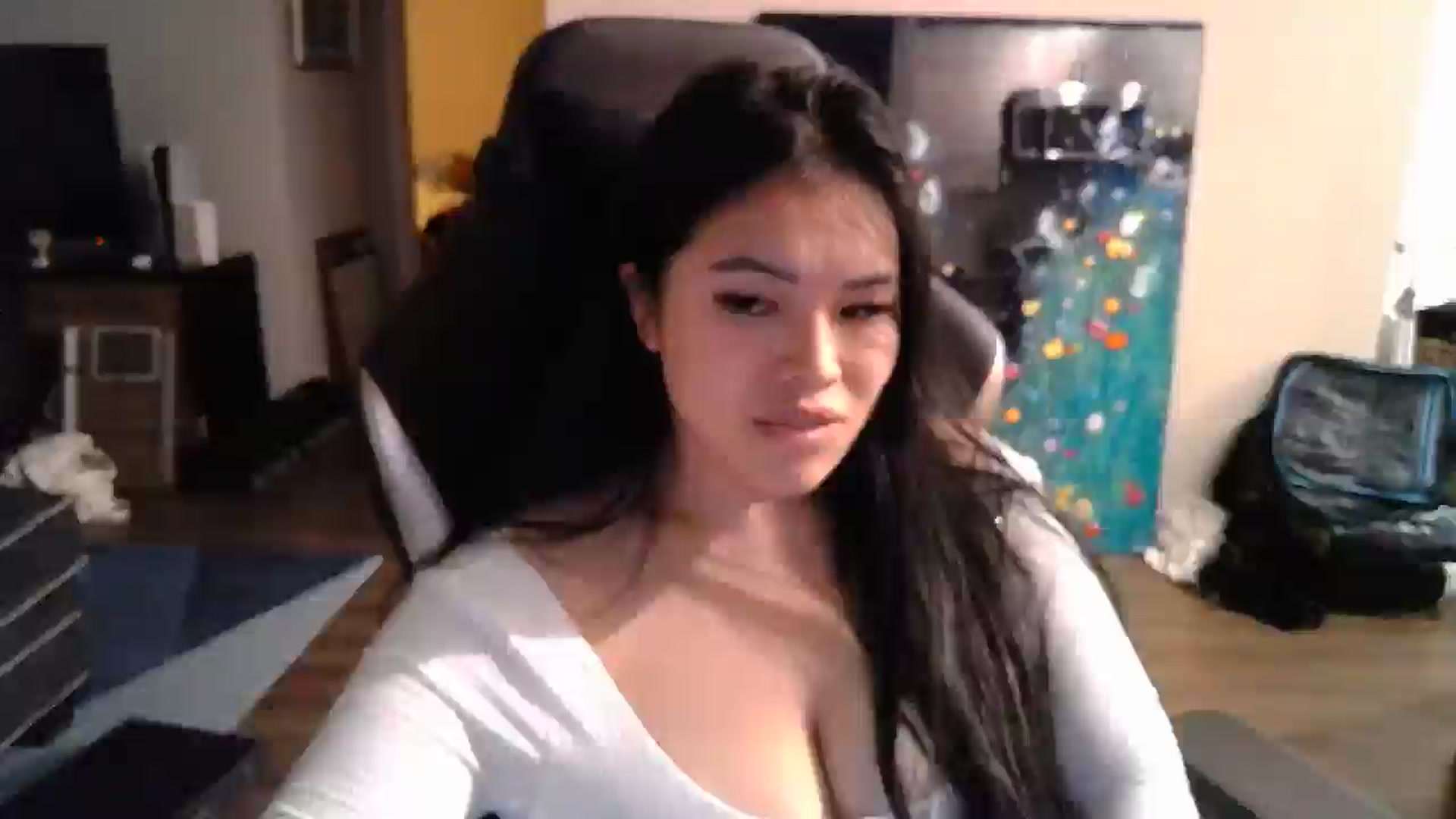 Gallery image thumbnail from DumplingHyuga's myfreecams stream on, 12/09/2024, 22:47 image 17 of 20