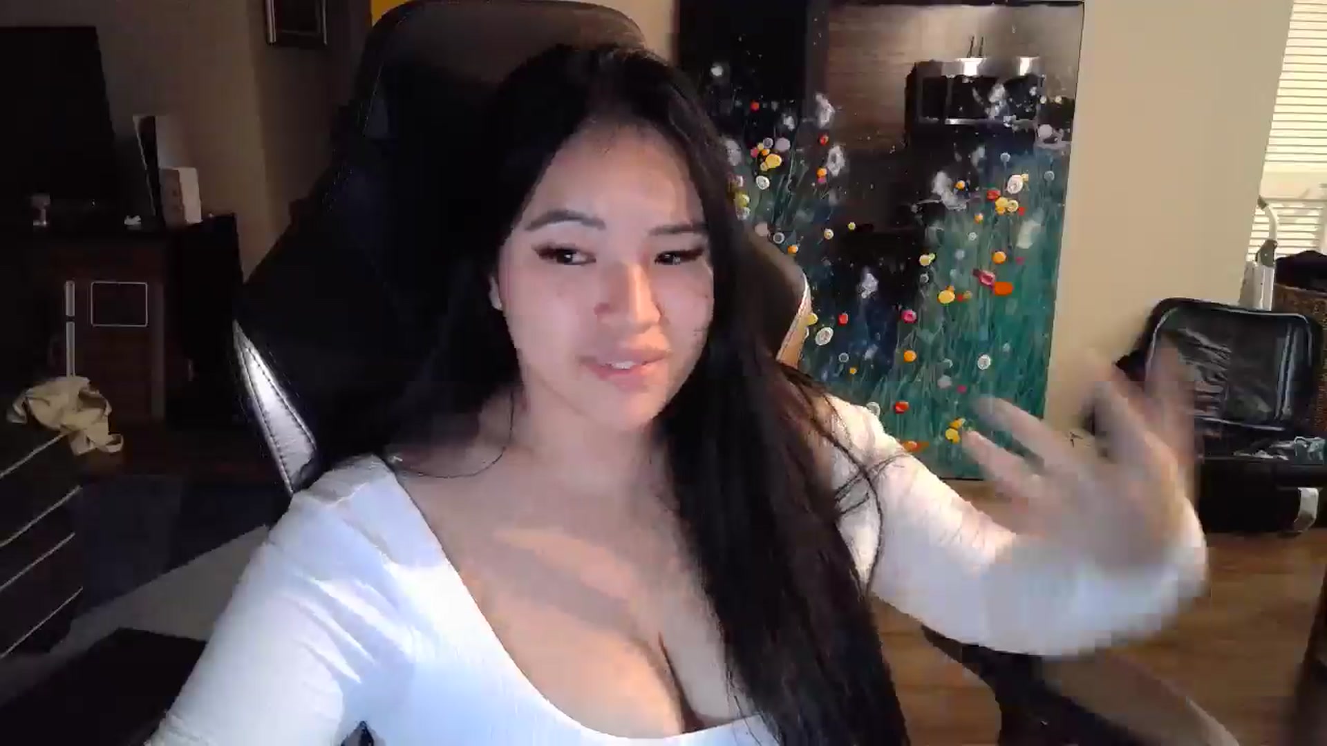 Gallery image thumbnail from DumplingHyuga's myfreecams stream on, 12/09/2024, 23:24 image 11 of 20
