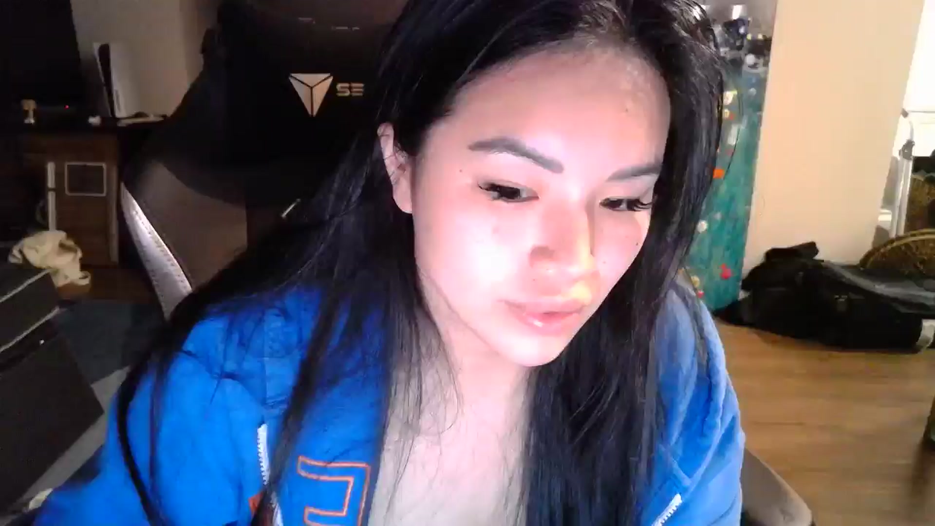 Gallery image thumbnail from DumplingHyuga's myfreecams stream on, 12/10/2024, 22:54 image 7 of 20