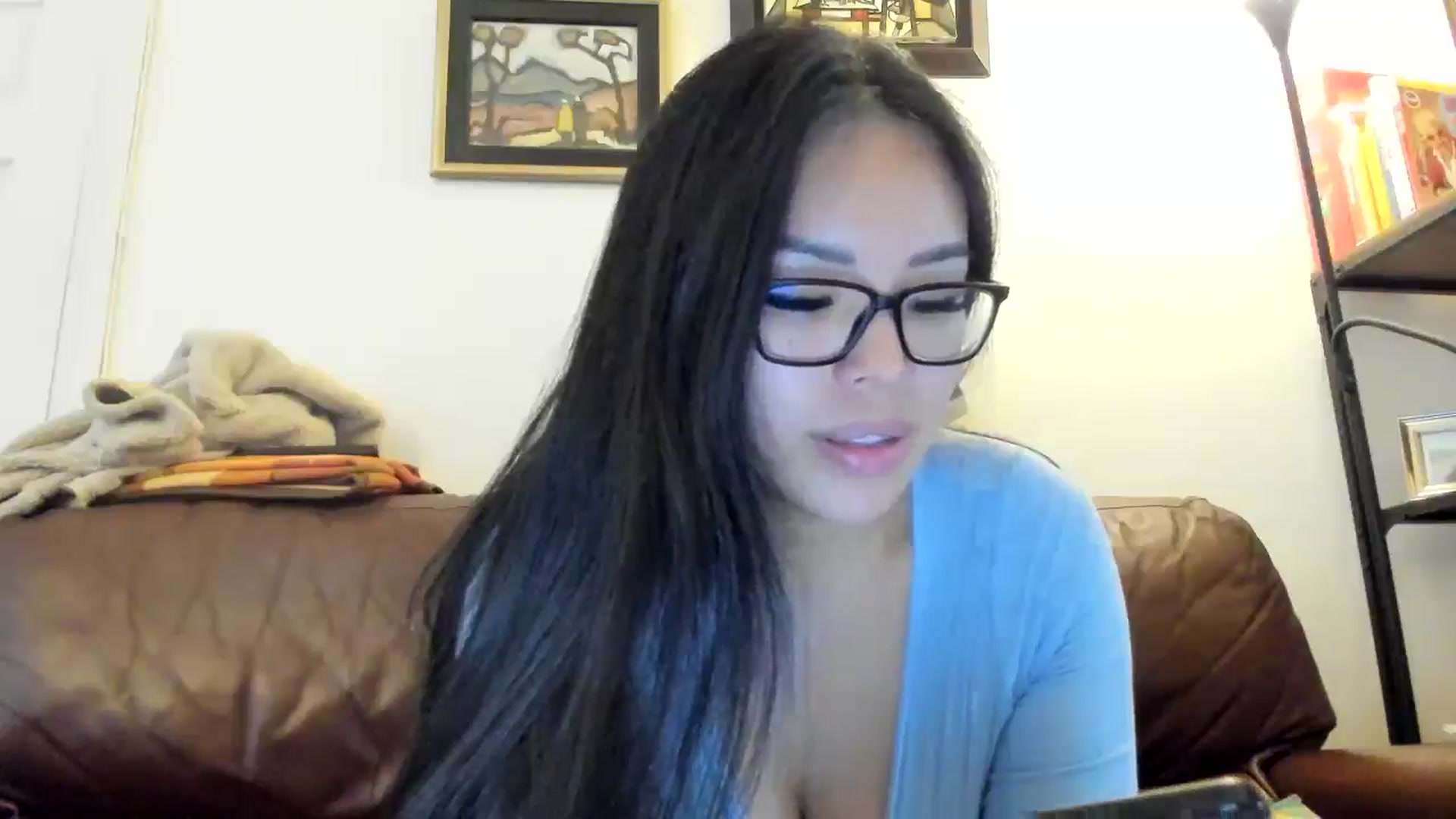 Gallery image thumbnail from DumplingHyuga's myfreecams stream on, 04/25/2025, 19:15 image 16 of 20