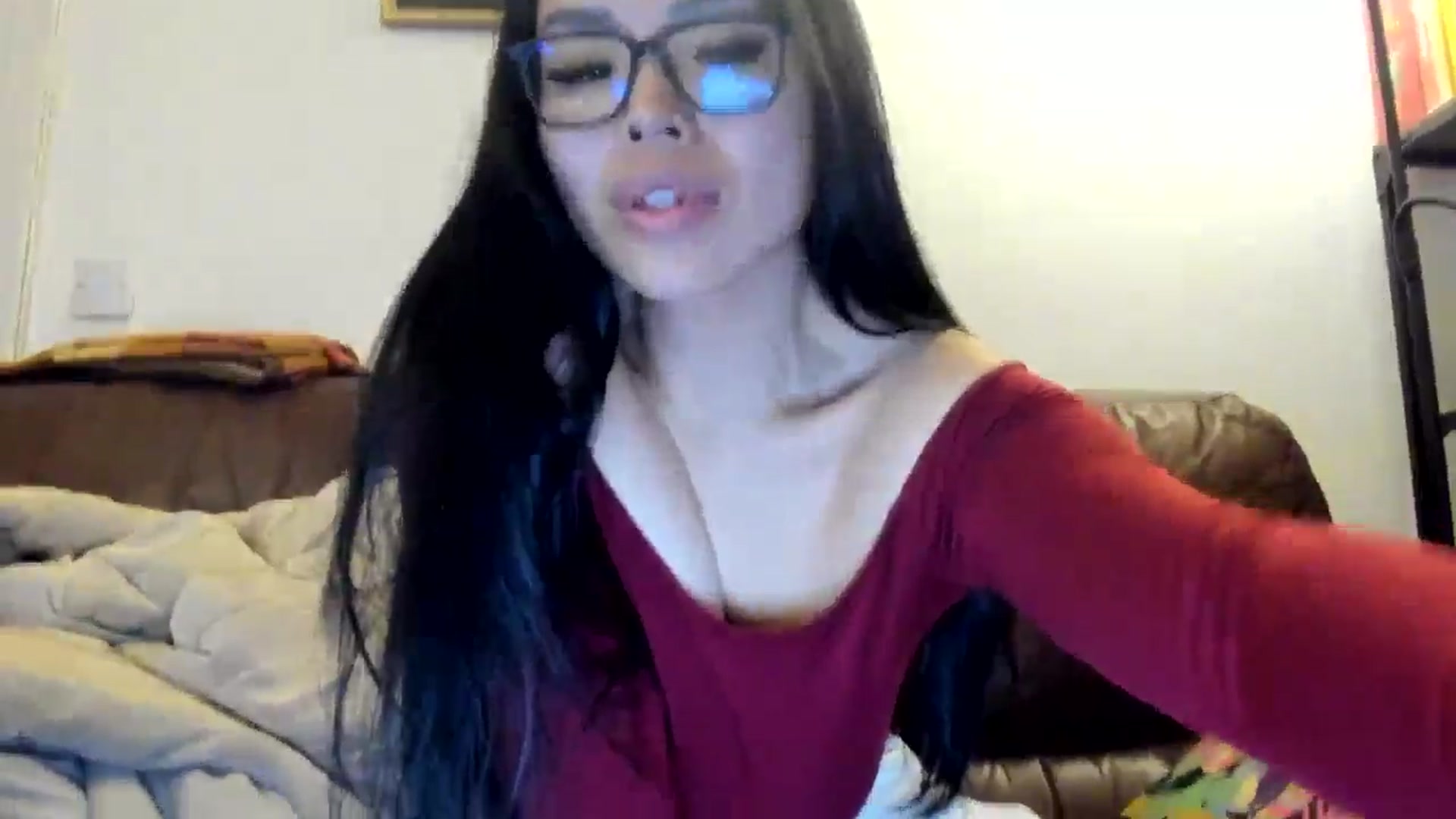Gallery image thumbnail from DumplingHyuga's myfreecams stream on, 05/03/2025, 21:45 image 10 of 20