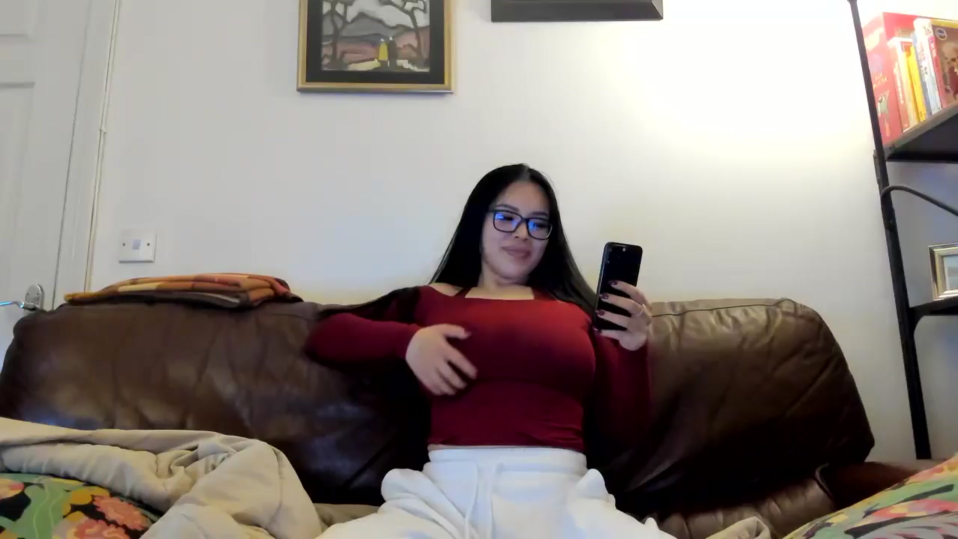 Gallery image thumbnail from DumplingHyuga's myfreecams stream on, 05/04/2025, 24:07 image 18 of 20