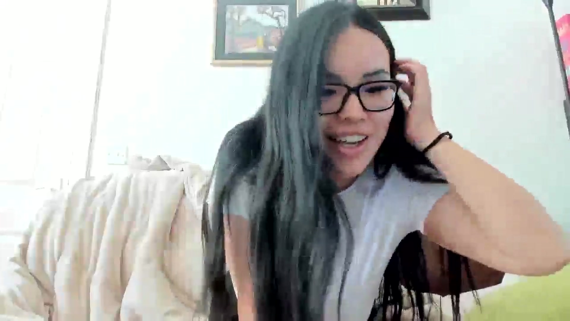 Gallery image thumbnail from DumplingHyuga's myfreecams stream on, 05/05/2025, 15:02 image 6 of 20