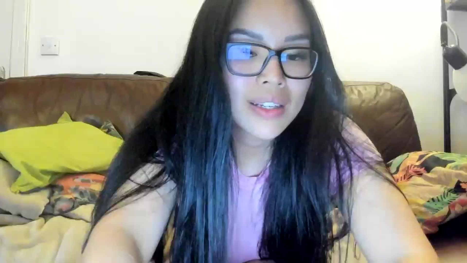 Gallery image thumbnail from DumplingHyuga's myfreecams stream on, 05/08/2025, 23:43 image 16 of 20