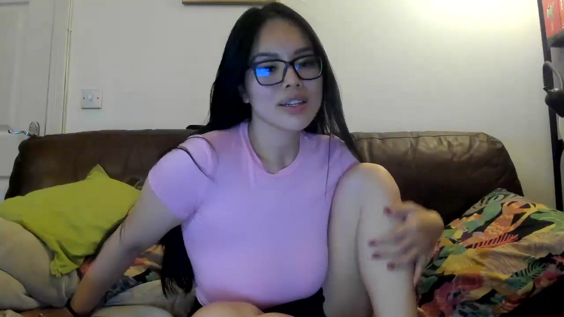 Gallery image thumbnail from DumplingHyuga's myfreecams stream on, 05/08/2025, 23:43 image 10 of 20