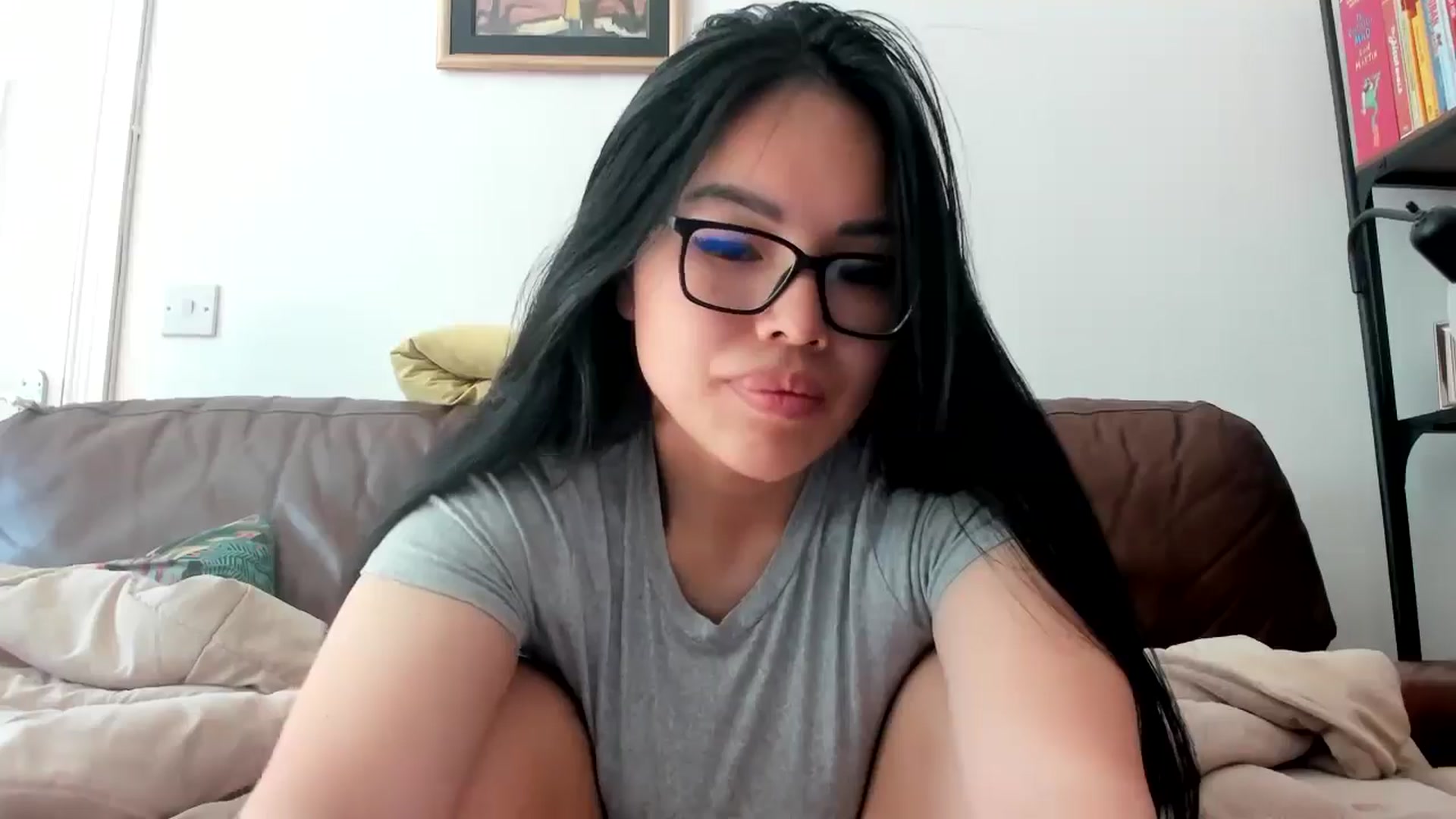 Gallery image thumbnail from DumplingHyuga's myfreecams stream on, 05/15/2025, 14:35 image 13 of 20