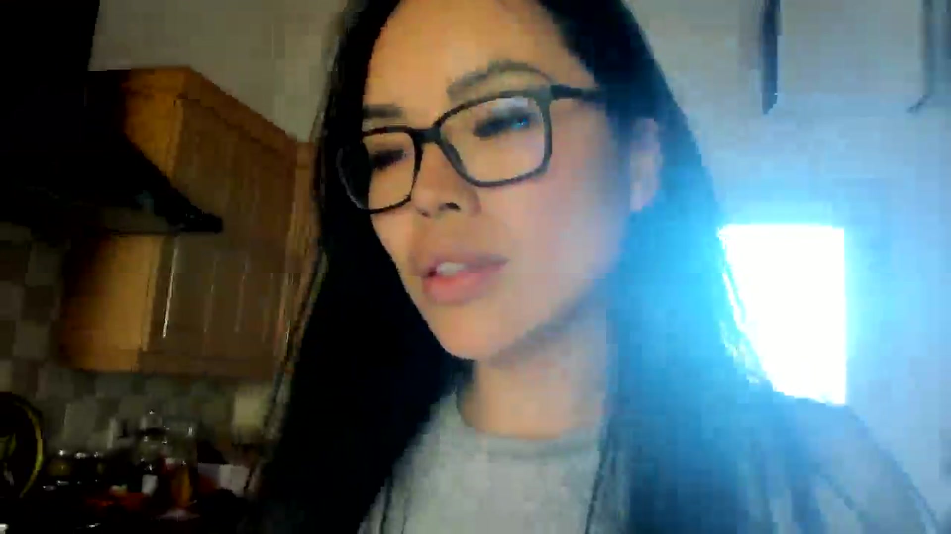 Gallery image thumbnail from DumplingHyuga's myfreecams stream on, 05/15/2025, 15:42 image 10 of 20