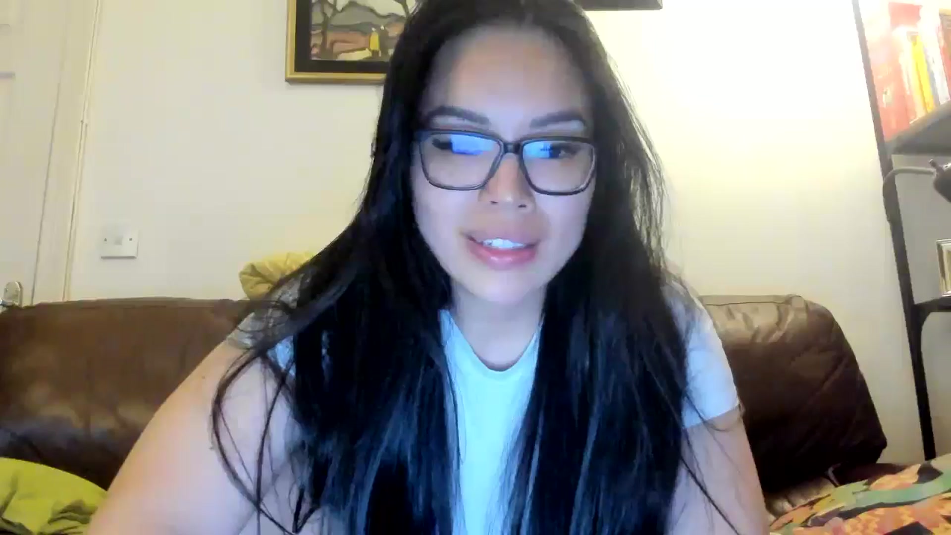 Gallery image thumbnail from DumplingHyuga's myfreecams stream on, 05/15/2025, 21:44 image 18 of 20