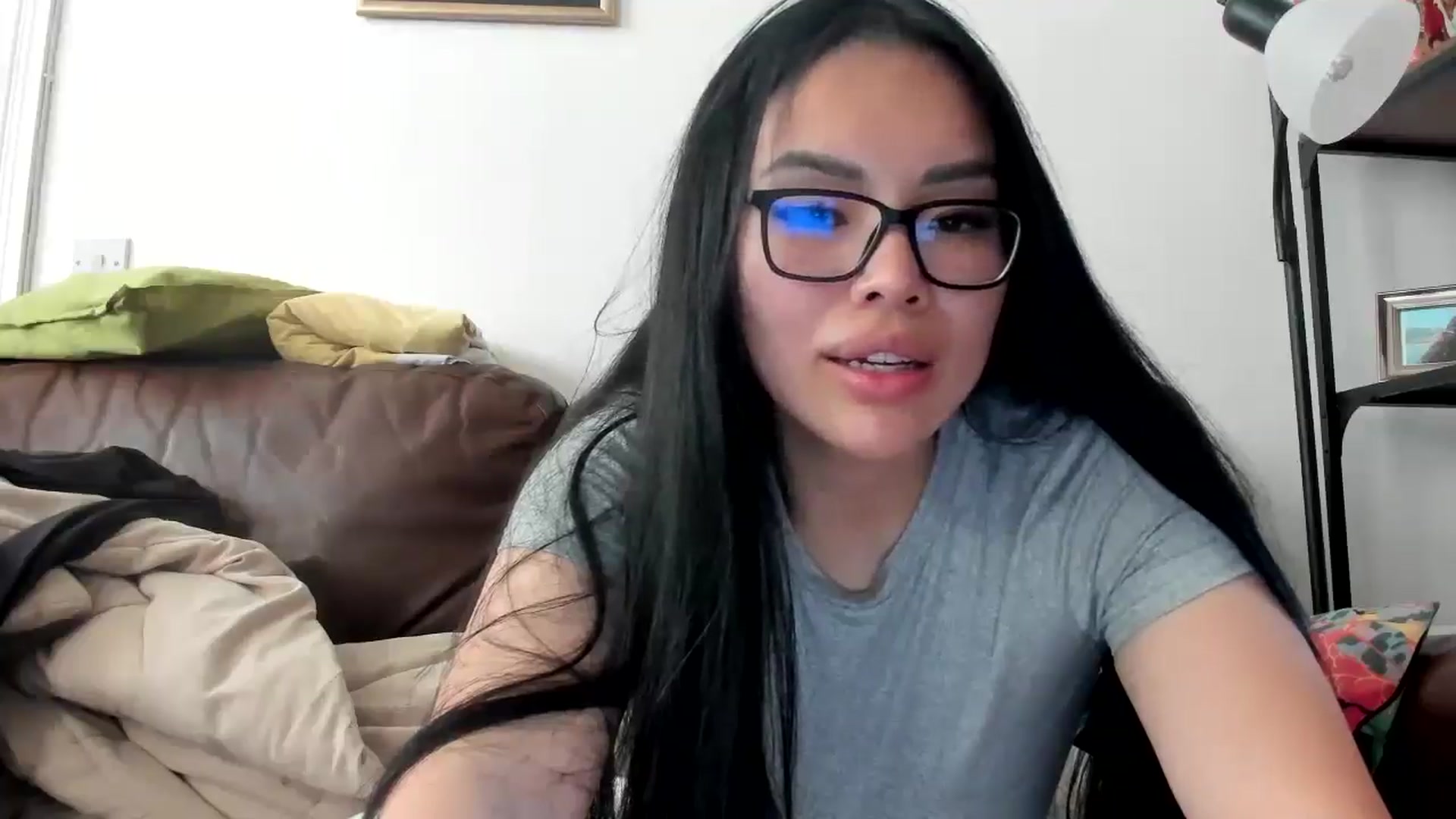 Gallery image thumbnail from DumplingHyuga's myfreecams stream on, 05/18/2025, 19:24 image 2 of 20
