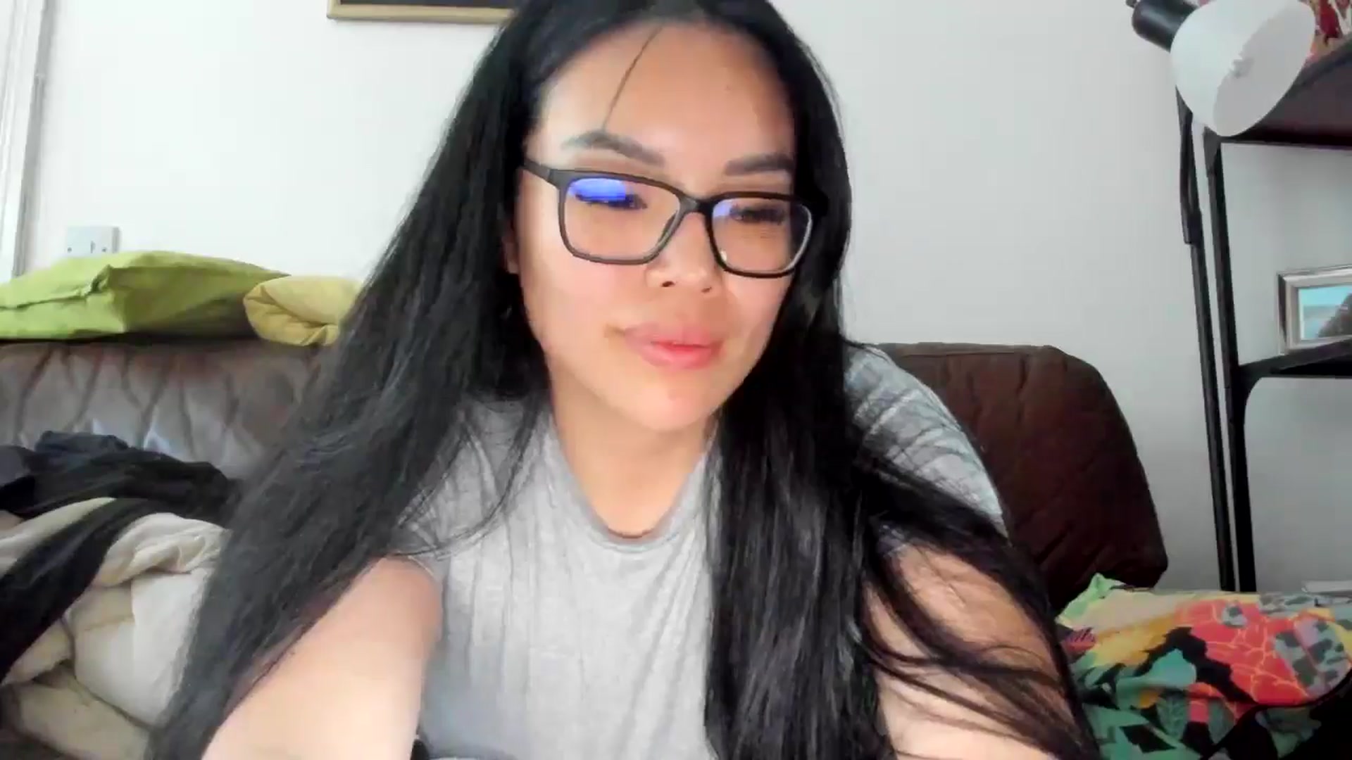 Gallery image thumbnail from DumplingHyuga's myfreecams stream on, 05/18/2025, 19:24 image 19 of 20