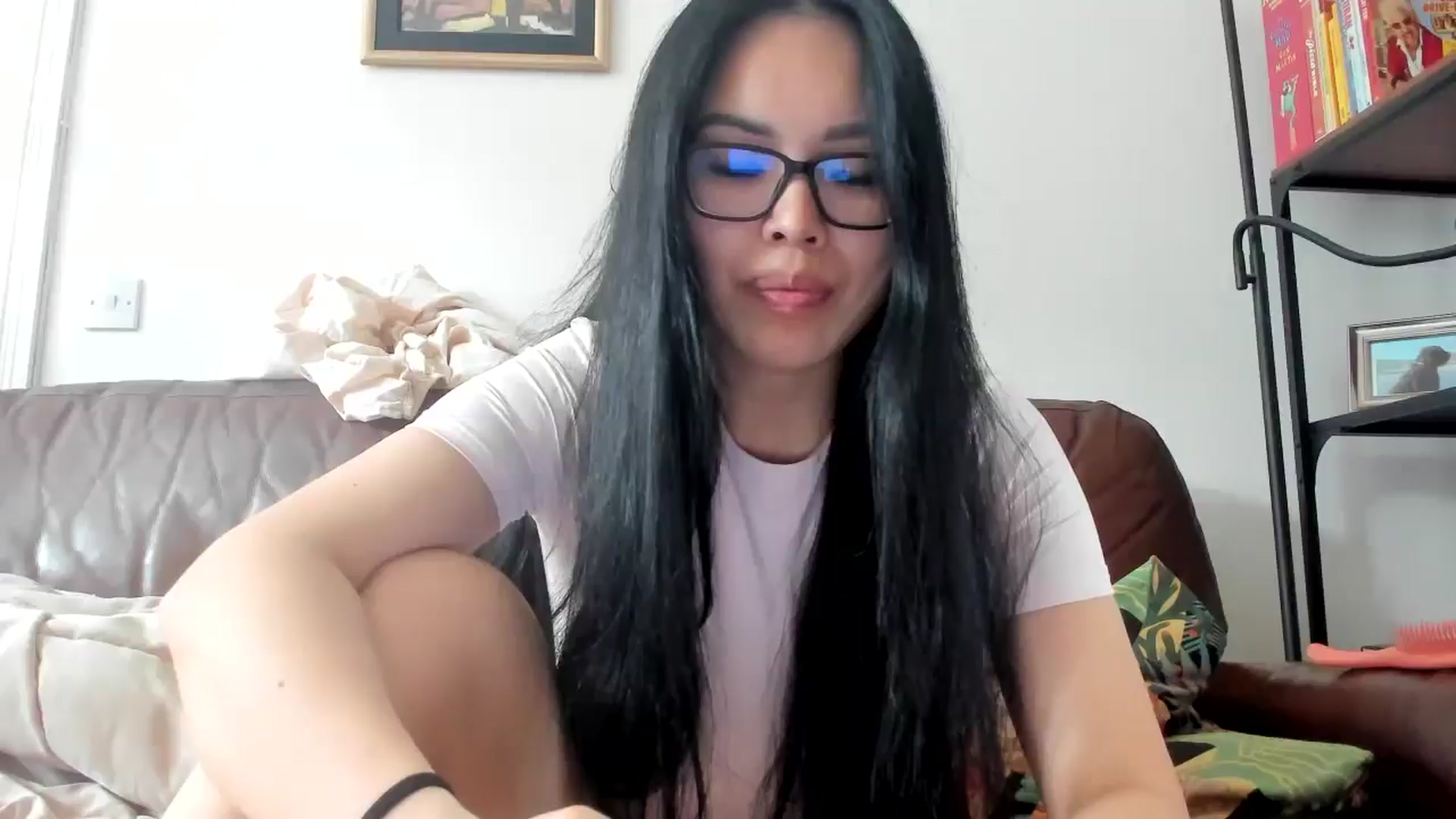 Gallery image thumbnail from DumplingHyuga's myfreecams stream on, 06/02/2025, 17:12 image 9 of 20