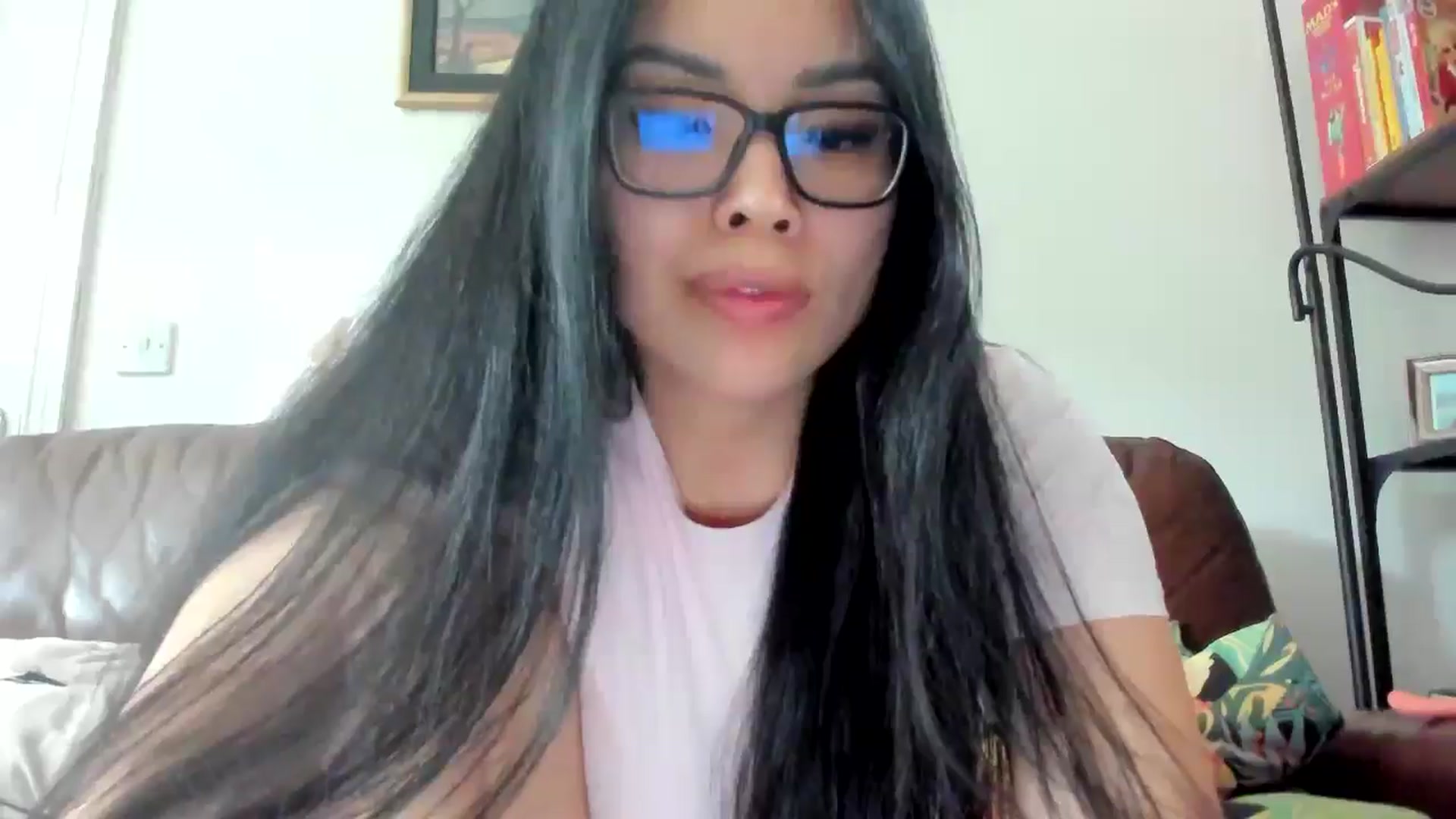 Gallery image thumbnail from DumplingHyuga's myfreecams stream on, 06/02/2025, 17:12 image 19 of 20