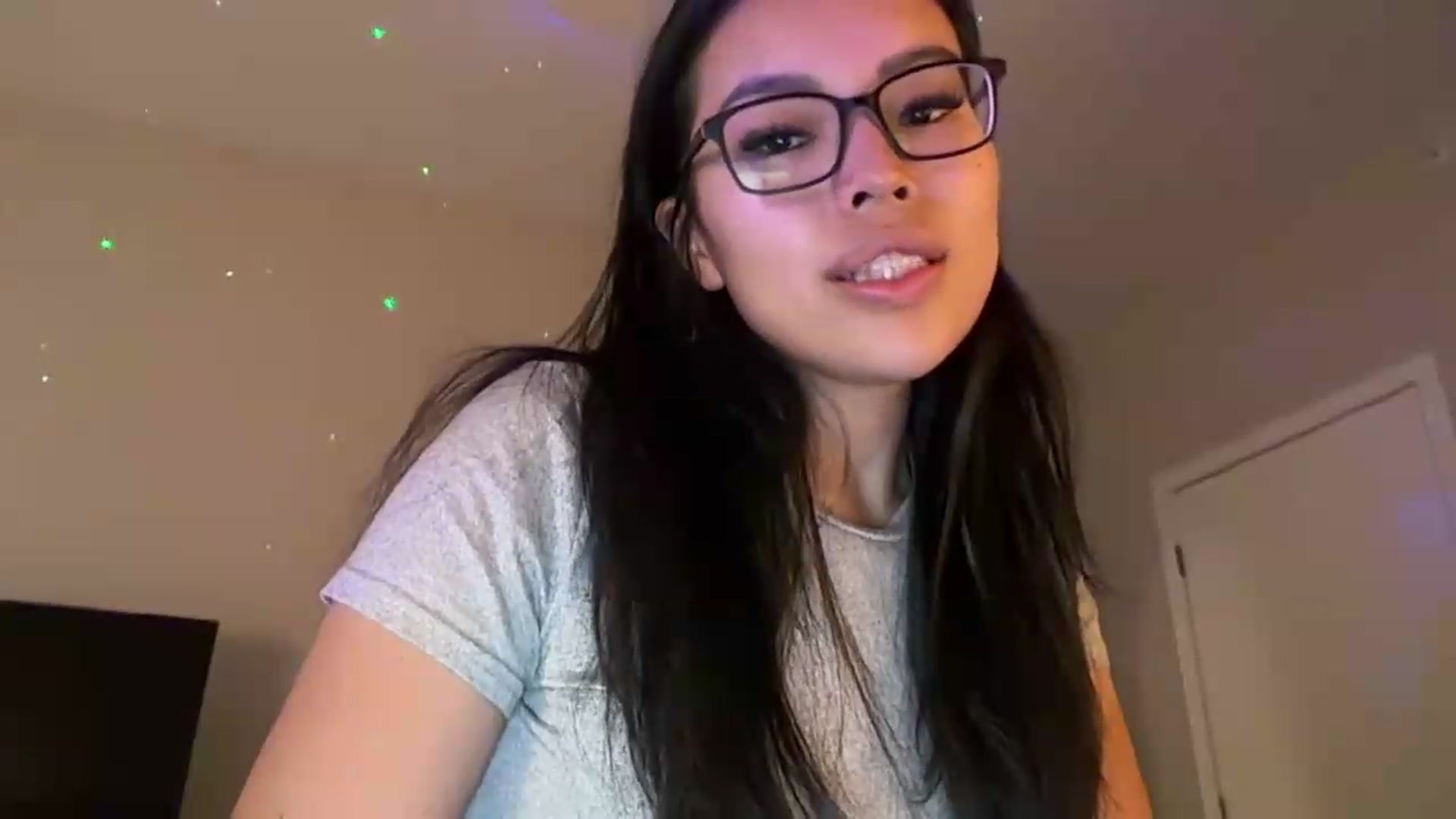 Gallery image thumbnail from DumplingHyuga's myfreecams stream on, 07/10/2026, 24:09 image 13 of 20