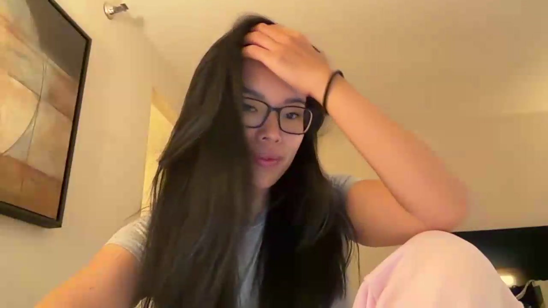 Gallery image thumbnail from DumplingHyuga's myfreecams stream on, 07/21/2026, 14:55 image 8 of 20