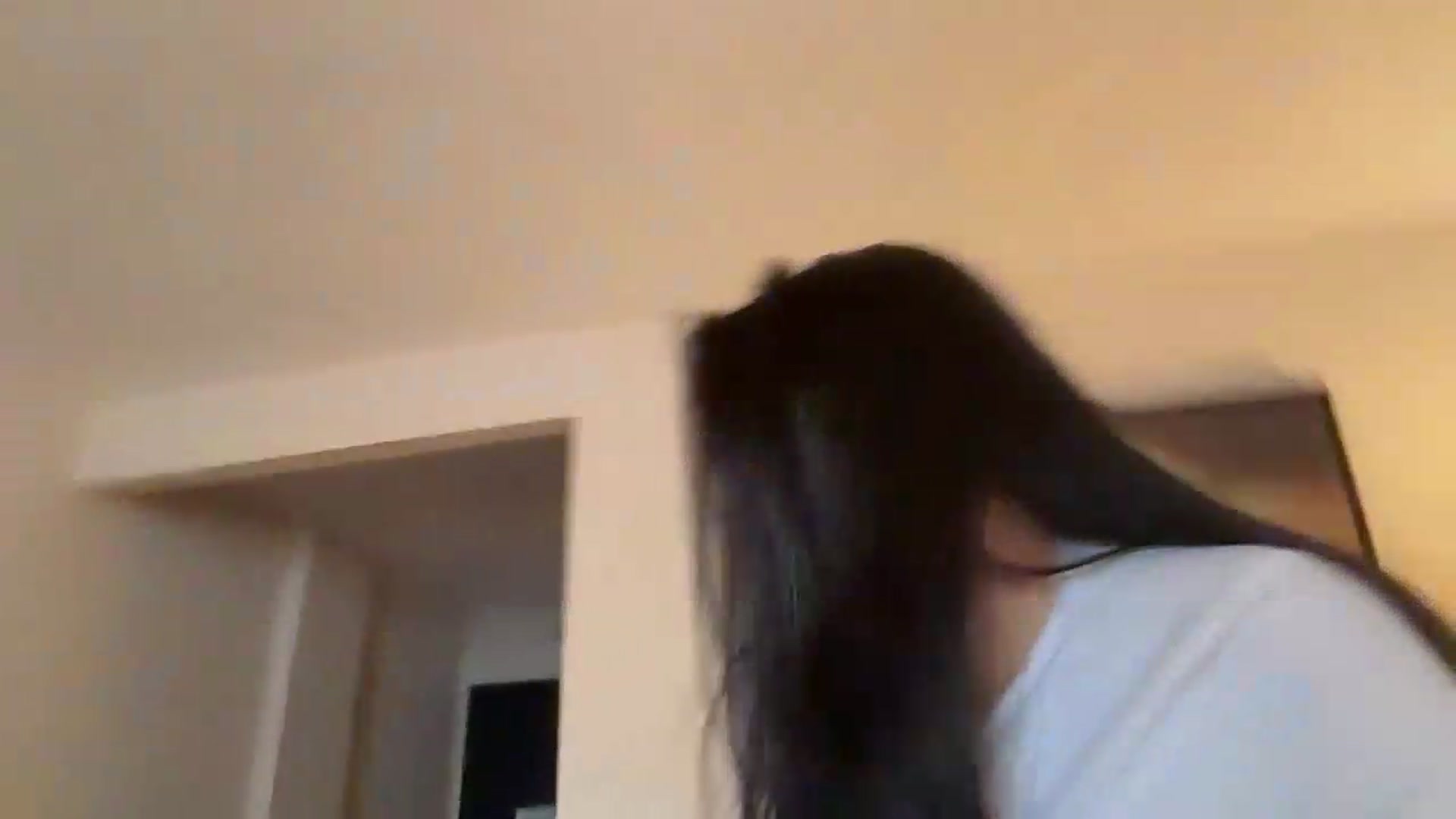 Gallery image thumbnail from DumplingHyuga's myfreecams stream on, 07/22/2026, 17:39 image 6 of 20