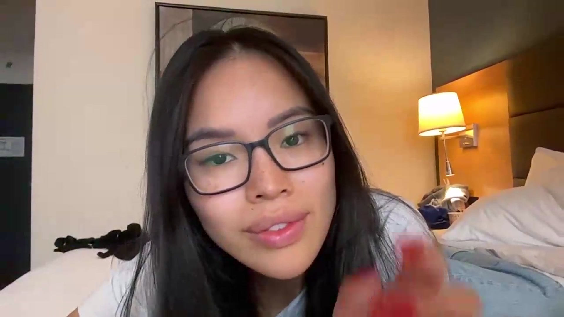 Gallery image thumbnail from DumplingHyuga's myfreecams stream on, 07/22/2026, 17:39 image 14 of 20