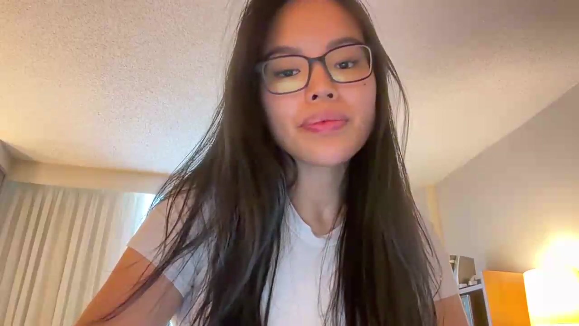Gallery image thumbnail from DumplingHyuga's myfreecams stream on, 07/22/2026, 18:47 image 19 of 20