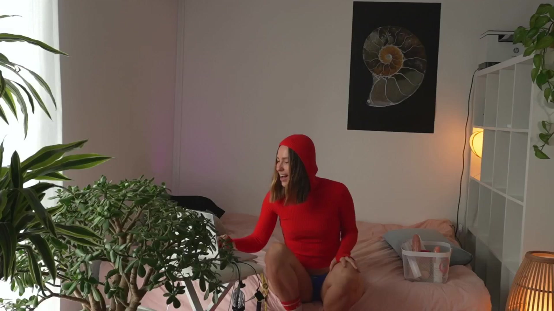 Gallery image thumbnail from Dupka's myfreecams stream on, 04/20/2025, 15:38 image 4 of 20