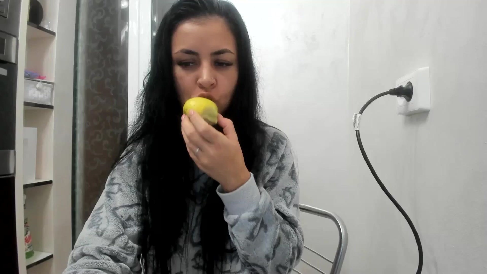 Gallery image thumbnail from E13Ktra_'s myfreecams stream on, 11/19/2024, 23:31 image 19 of 20