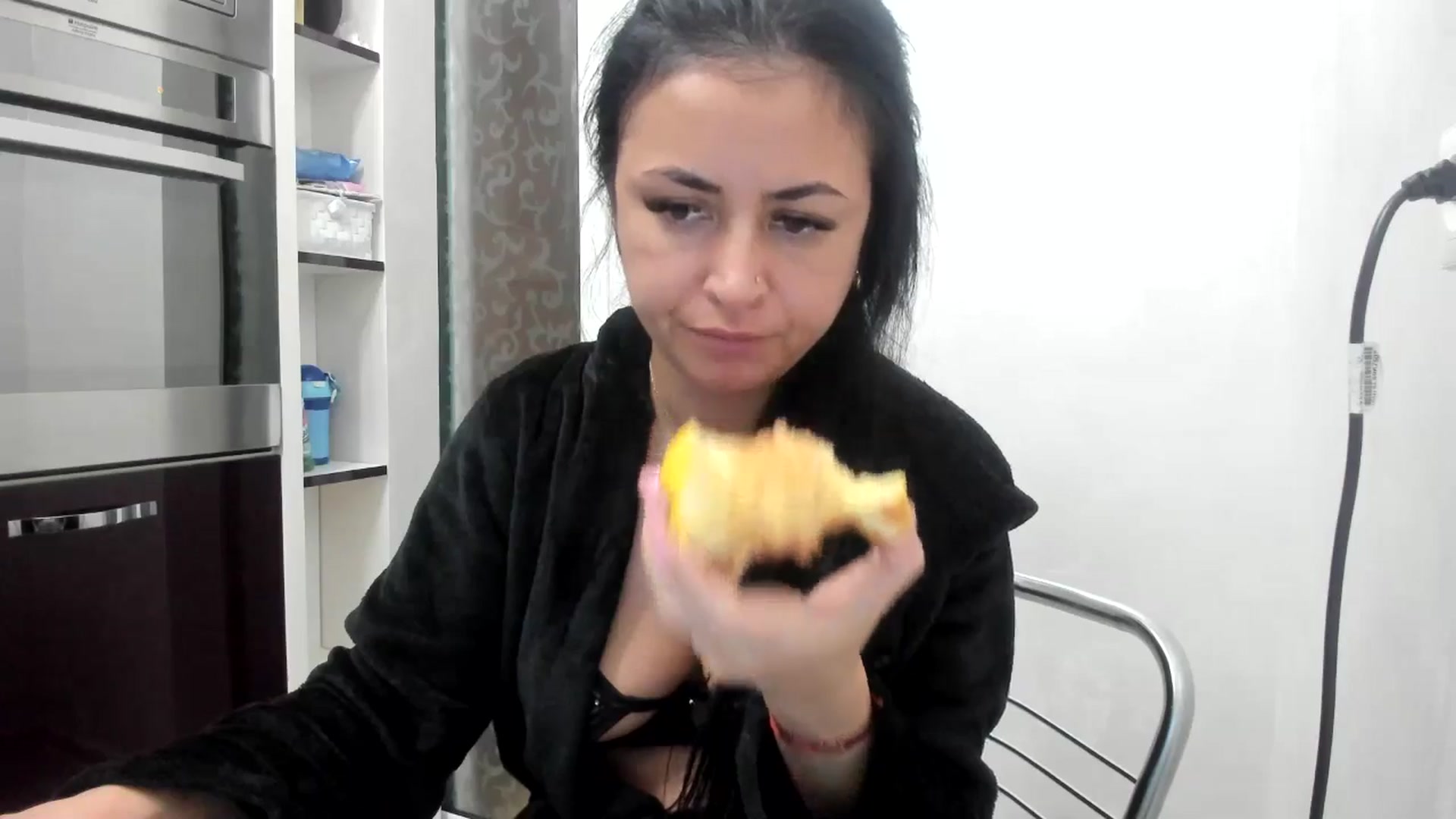 Gallery image thumbnail from E13Ktra_'s myfreecams stream on, 11/27/2024, 21:52 image 19 of 20