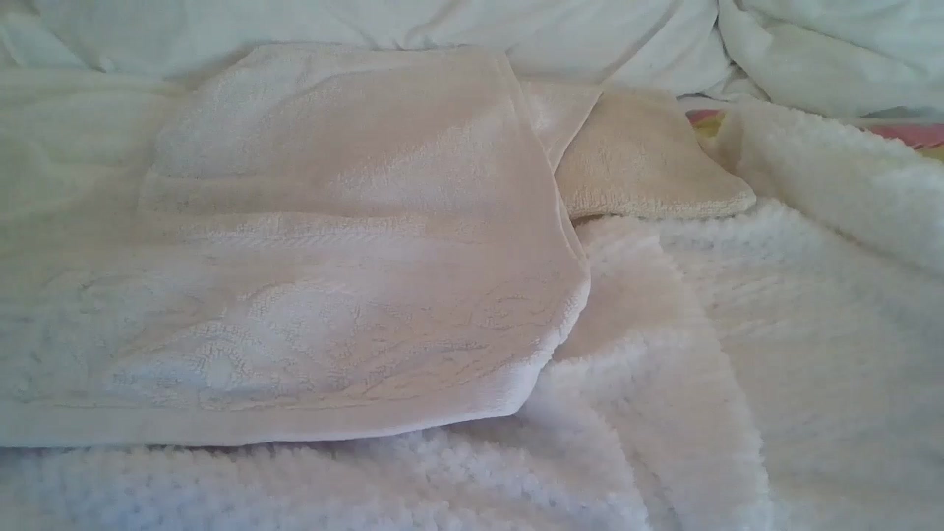Gallery image thumbnail from EARLYFLOWER's myfreecams stream on, 12/31/2024, 12:21 image 2 of 20