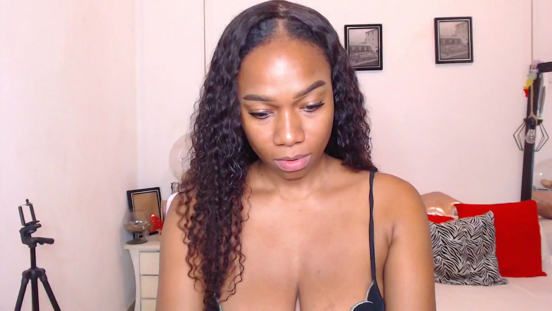 Gallery image thumbnail from EBONNY69's myfreecams stream on, 01/12/2026, 24:40 image 20 of 20