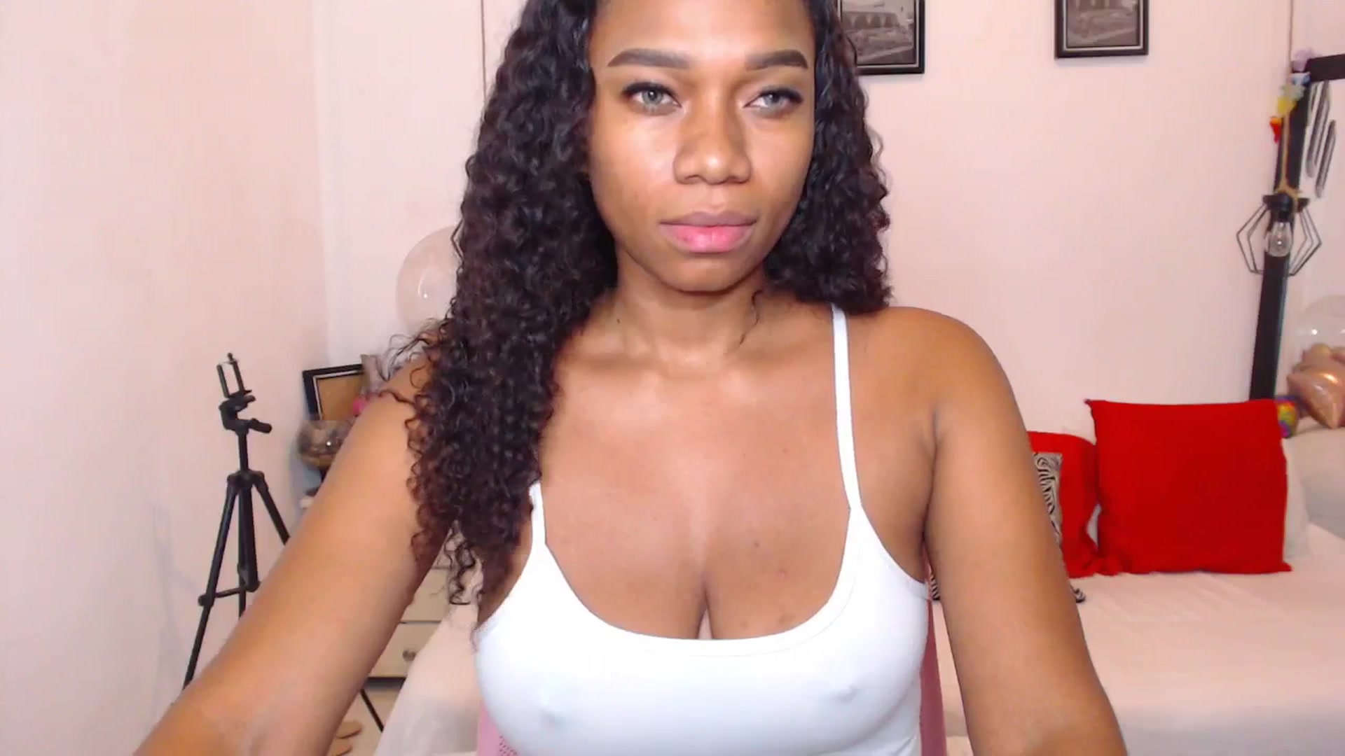 Gallery image thumbnail from EBONNY69's myfreecams stream on, 01/19/2026, 24:14 image 4 of 20