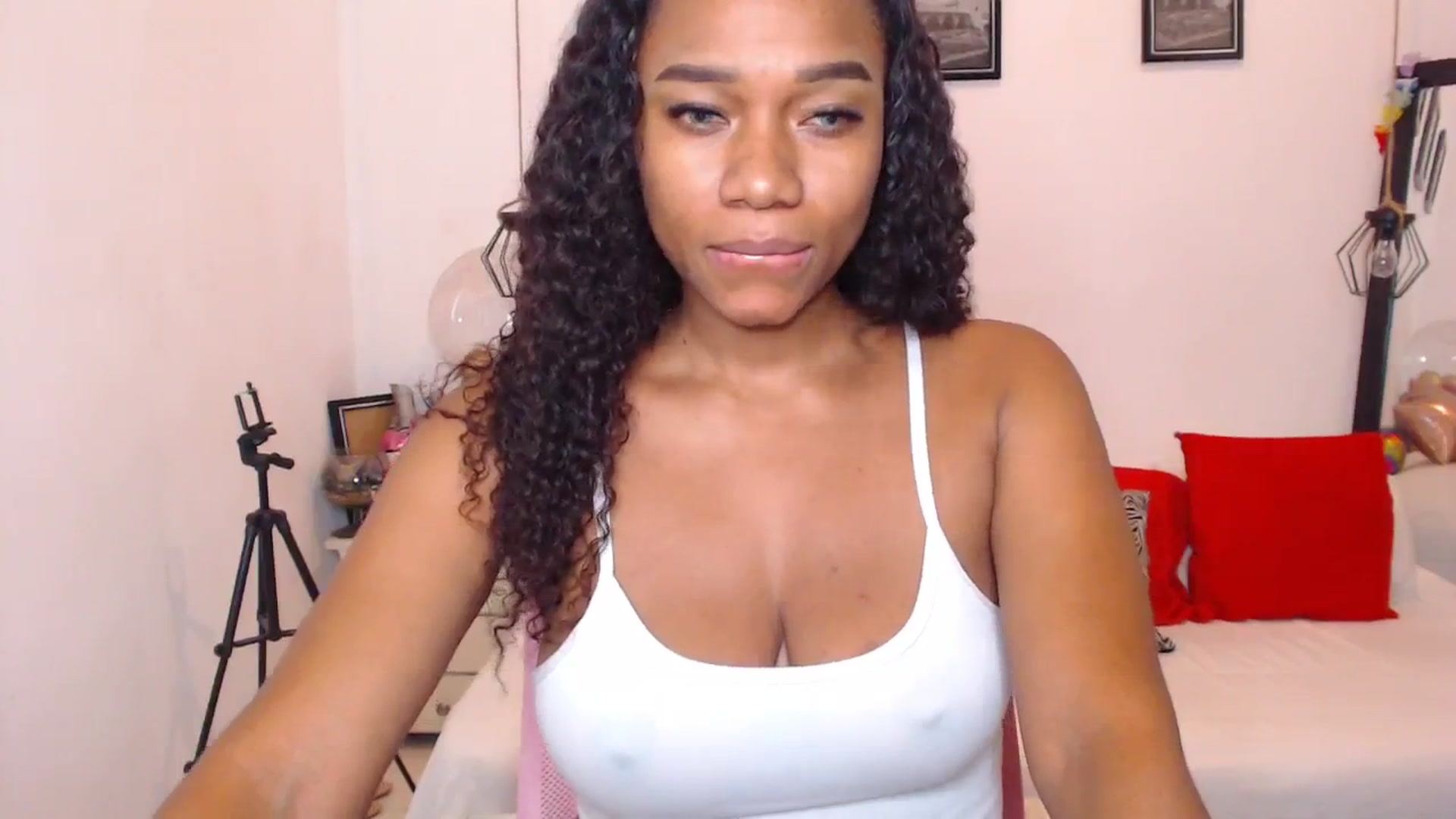 Gallery image thumbnail from EBONNY69's myfreecams stream on, 01/19/2026, 24:14 image 5 of 20