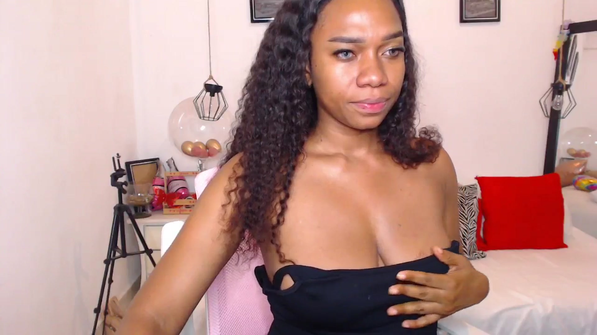 Gallery image thumbnail from EBONNY69's myfreecams stream on, 01/22/2026, 01:49 image 9 of 20