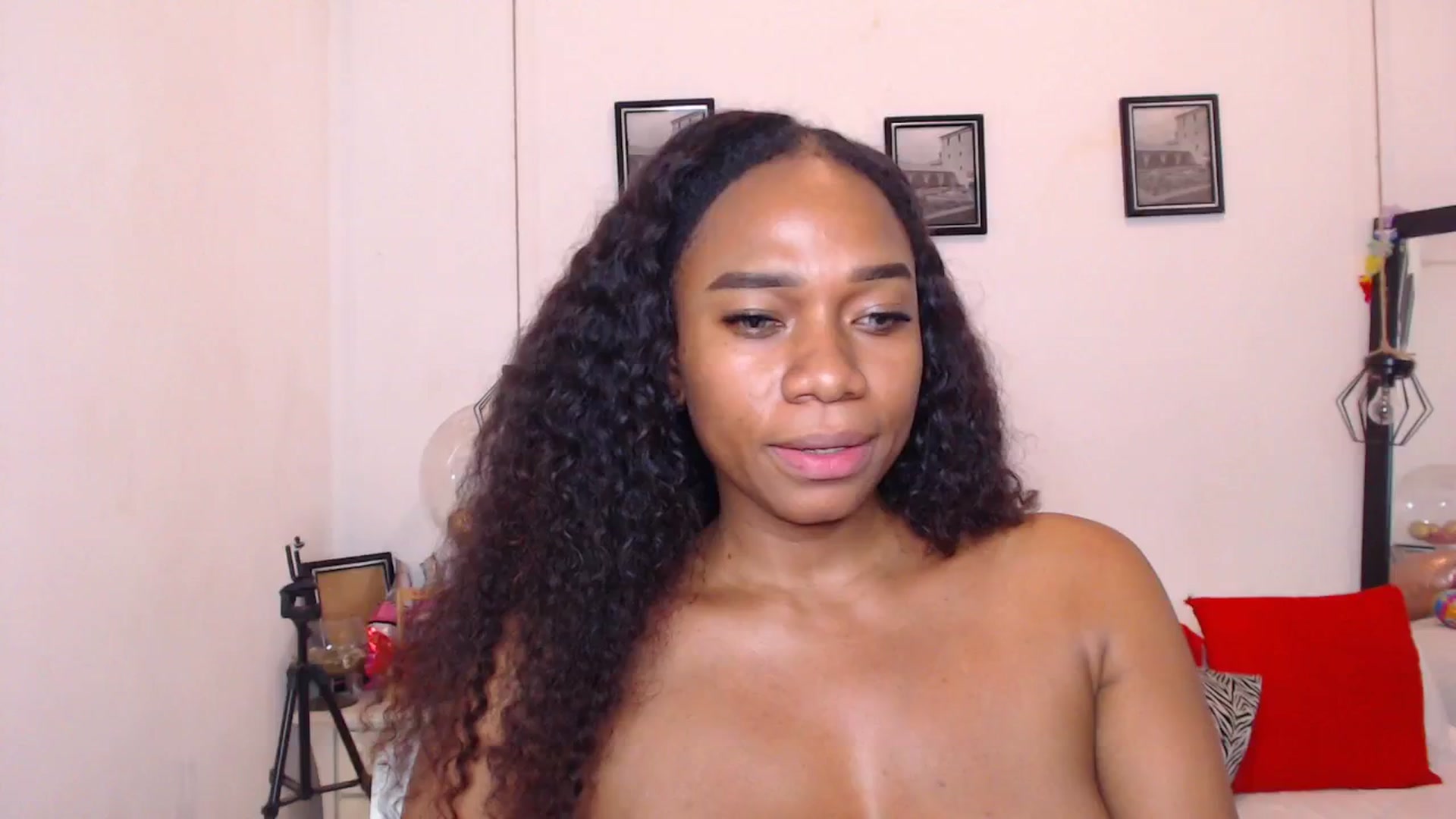 Gallery image thumbnail from EBONNY69's myfreecams stream on, 01/23/2026, 02:12 image 14 of 20