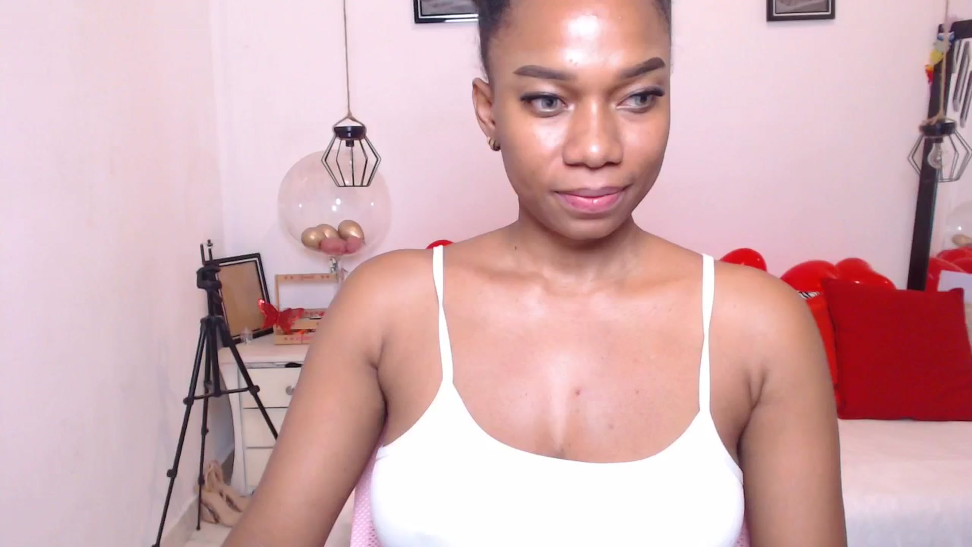 Gallery image thumbnail from EBONNY69's myfreecams stream on, 02/19/2026, 01:23 image 17 of 20
