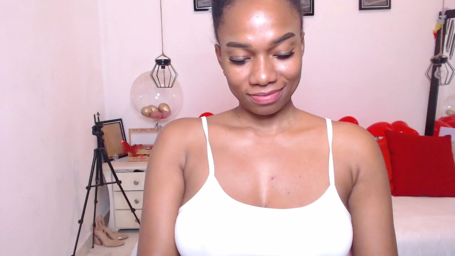 Gallery image thumbnail from EBONNY69's myfreecams stream on, 02/19/2026, 01:23 image 18 of 20